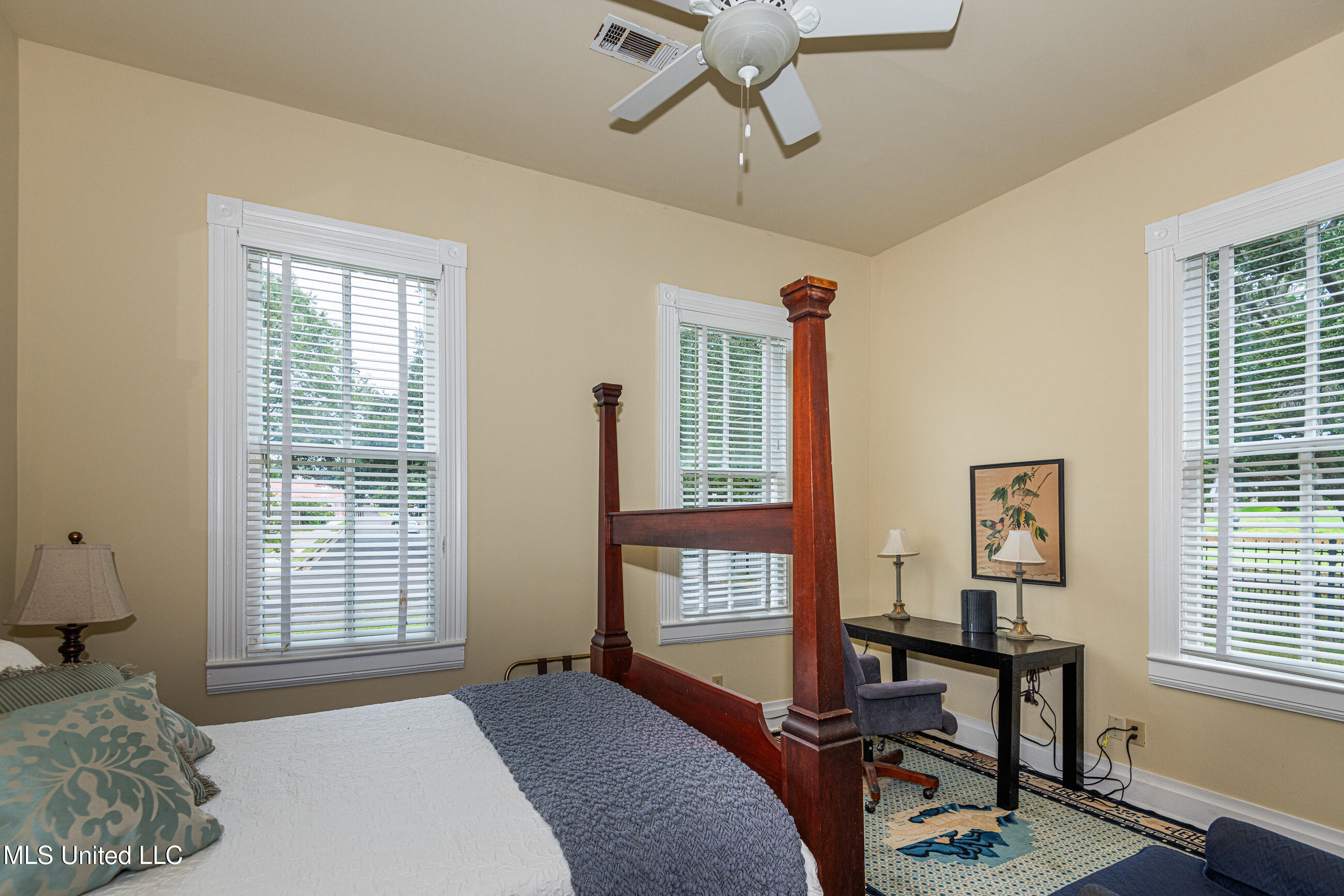 729 N Pearl Street, Natchez, Mississippi image 2