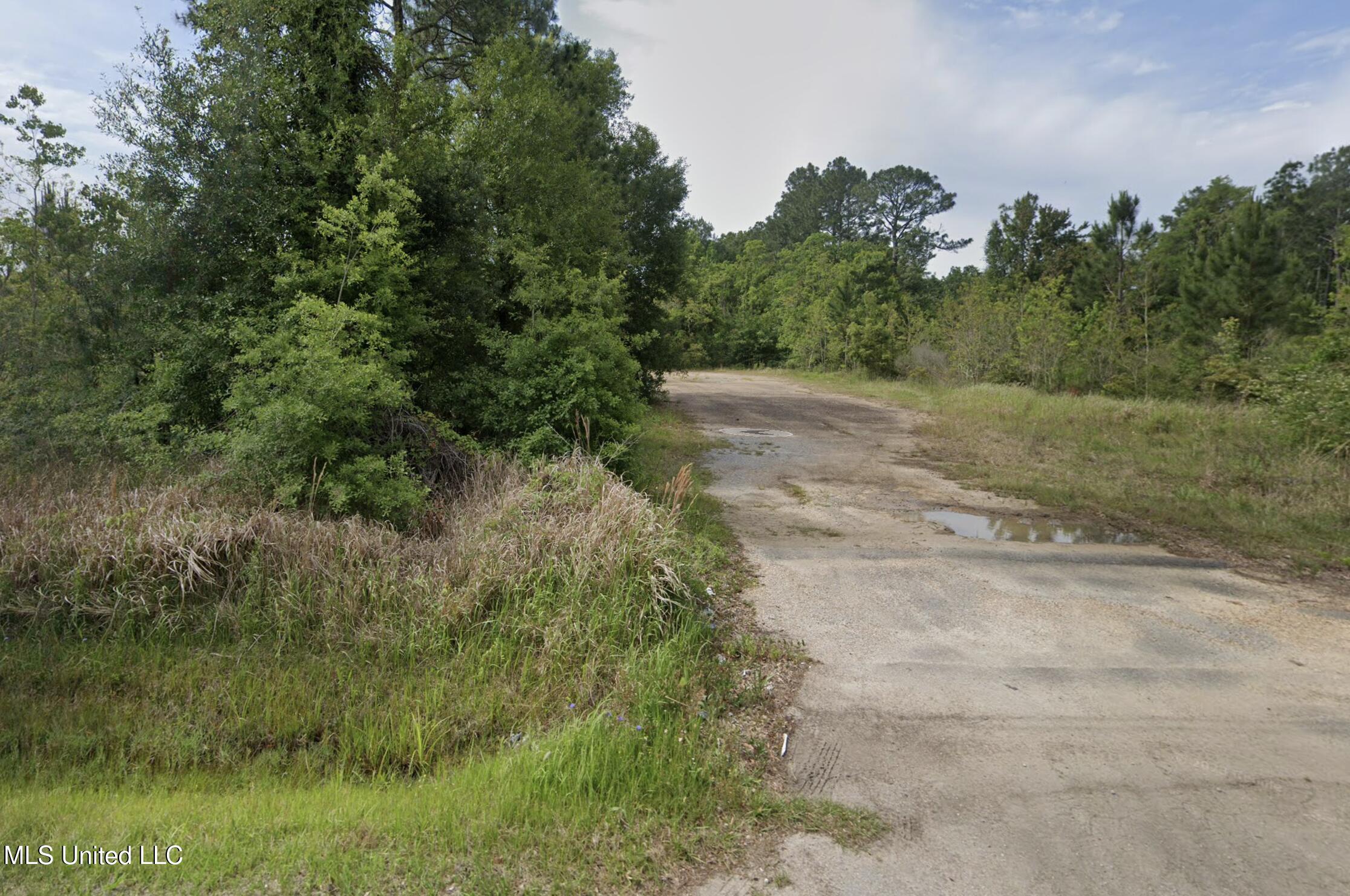 19391 28th Street, Long Beach, Mississippi image 3