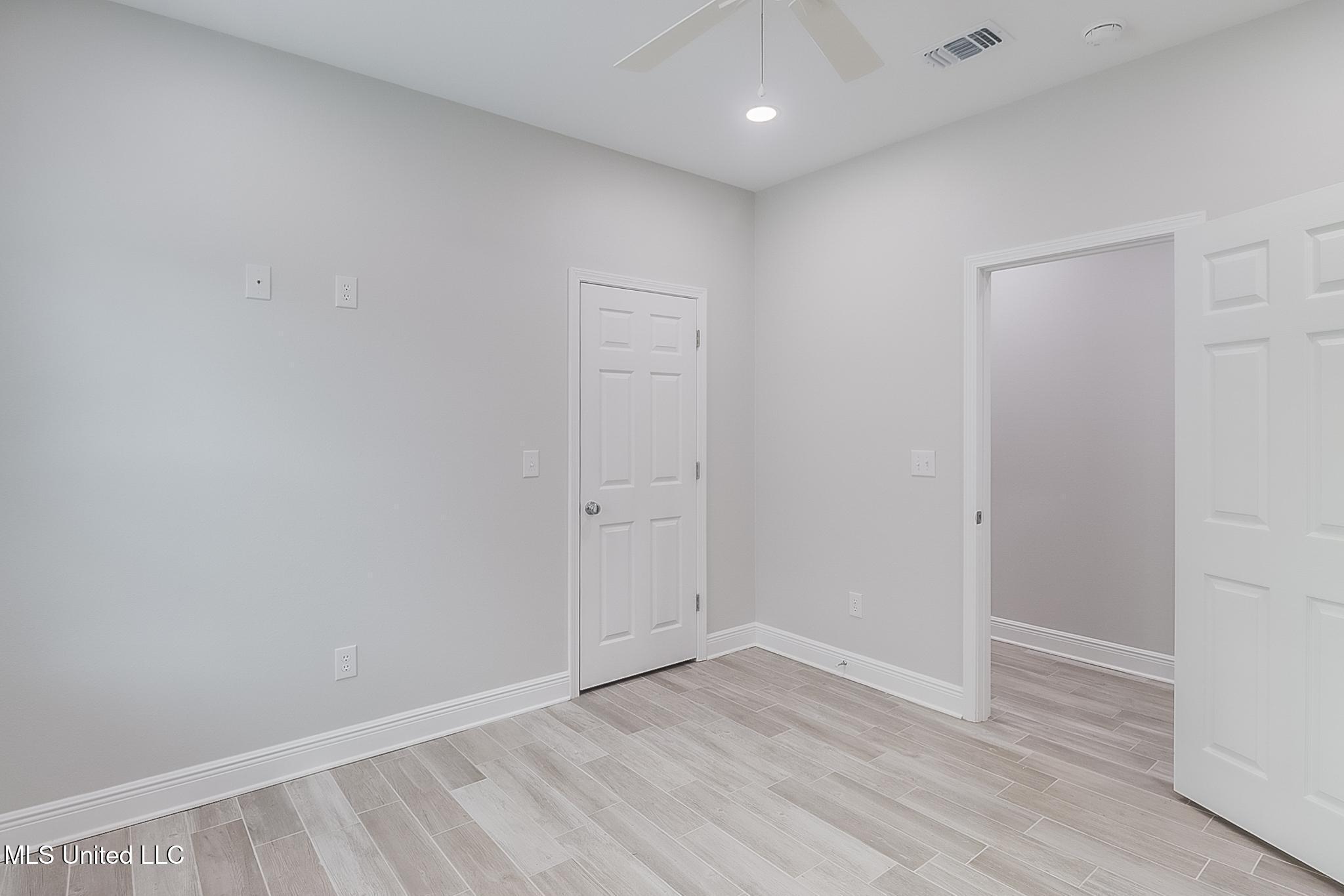 3121 Seahorse Road, Gautier, Mississippi image 13
