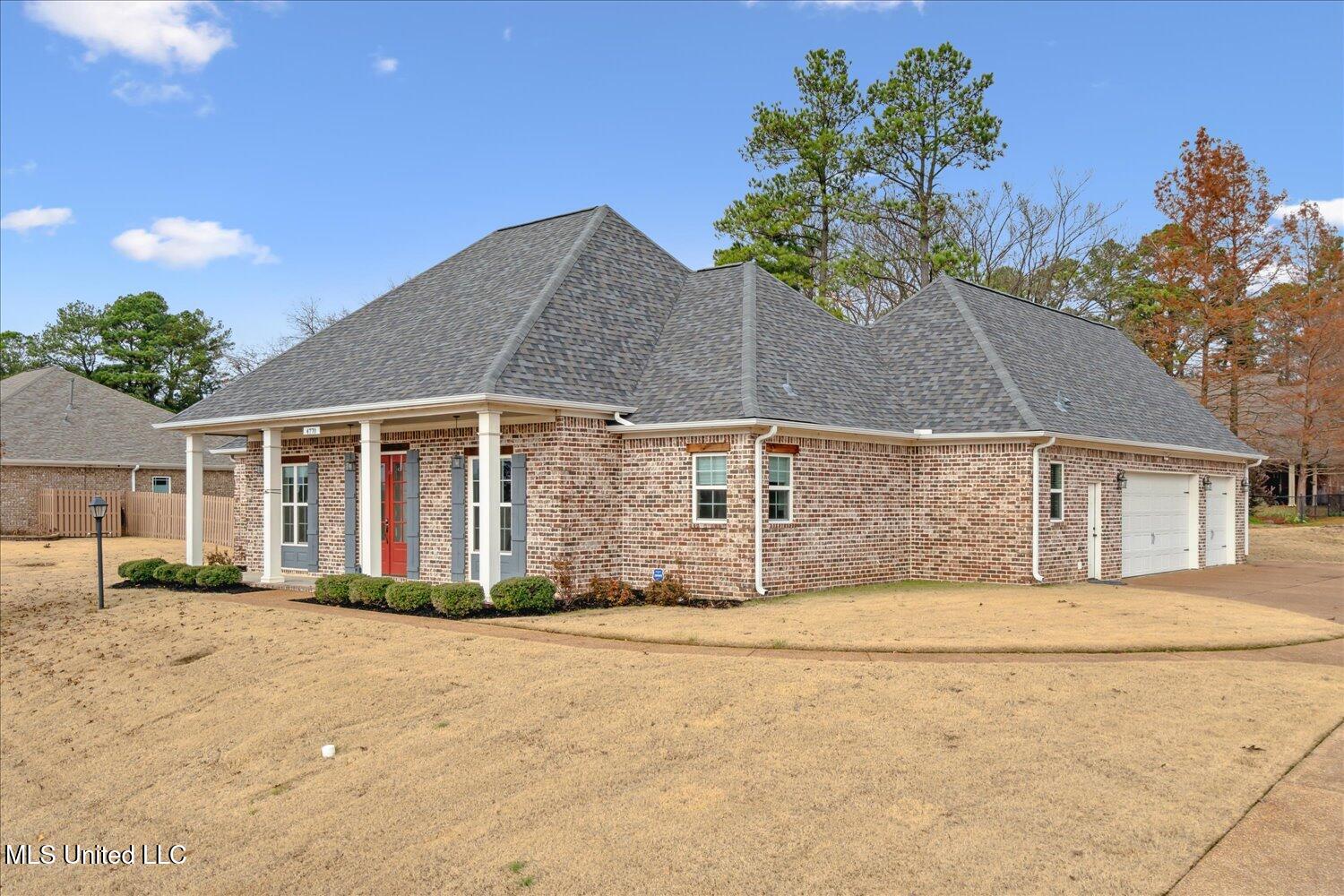 4770 Pleasant Breeze Drive, Olive Branch, Mississippi image 4