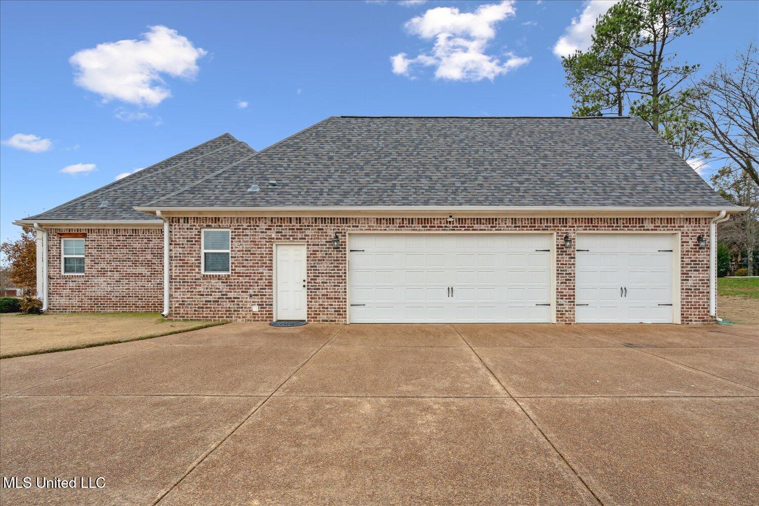 4770 Pleasant Breeze Drive, Olive Branch, Mississippi image 28