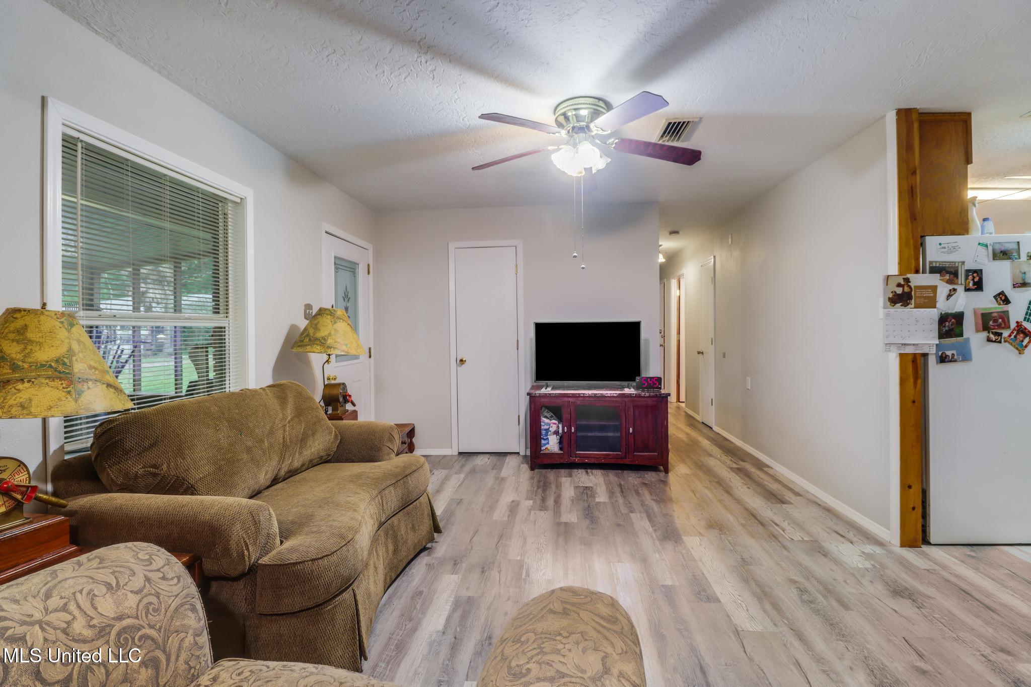 8301 Sherbrook Street, Moss Point, Mississippi image 8