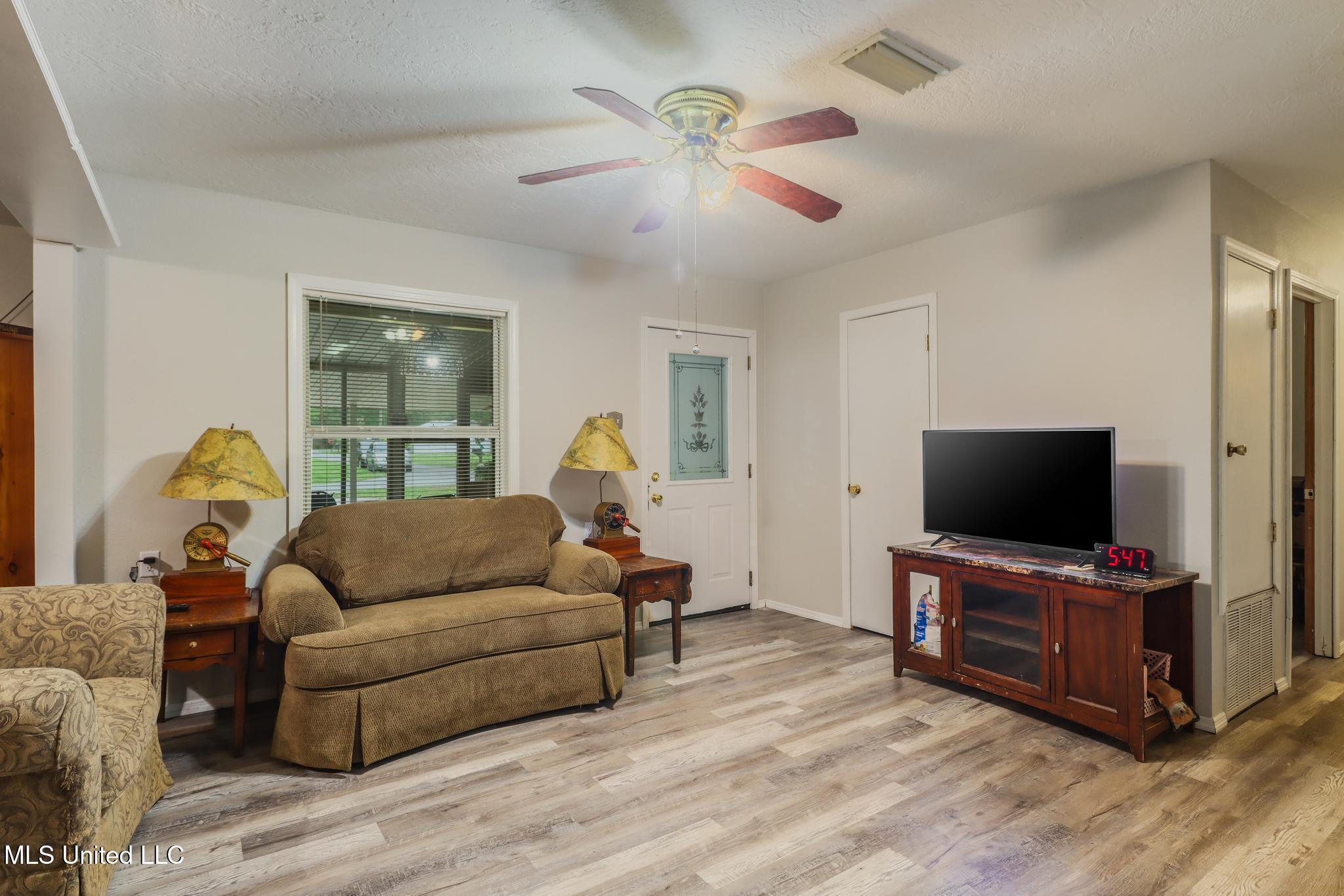 8301 Sherbrook Street, Moss Point, Mississippi image 11