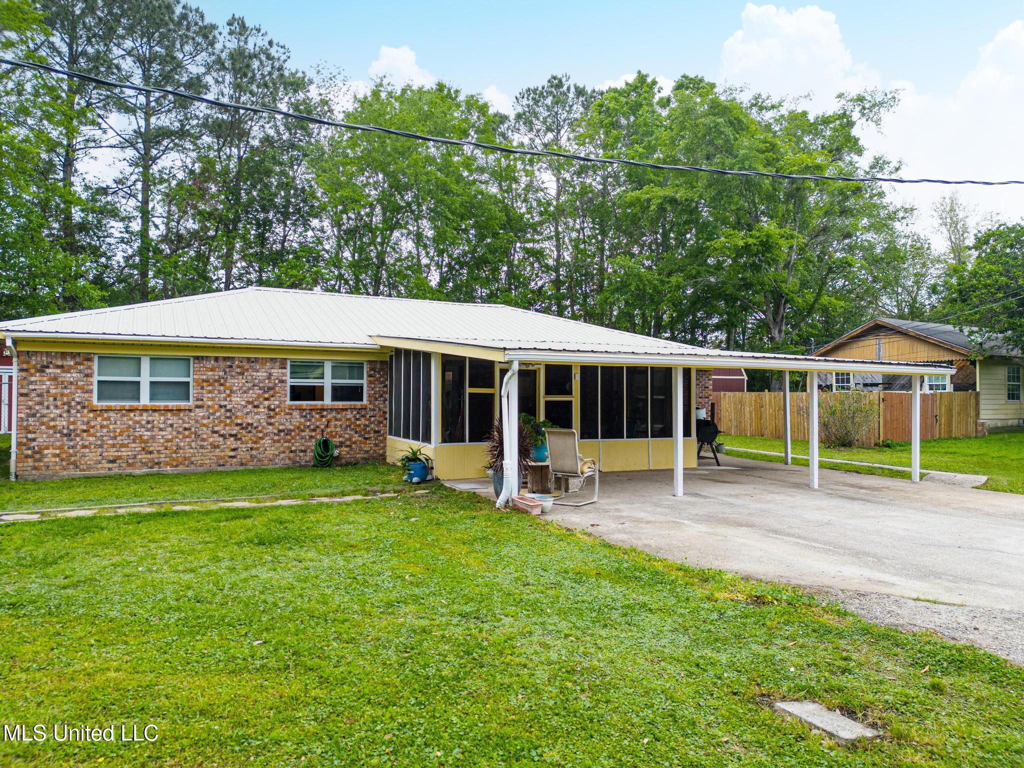 8301 Sherbrook Street, Moss Point, Mississippi image 2