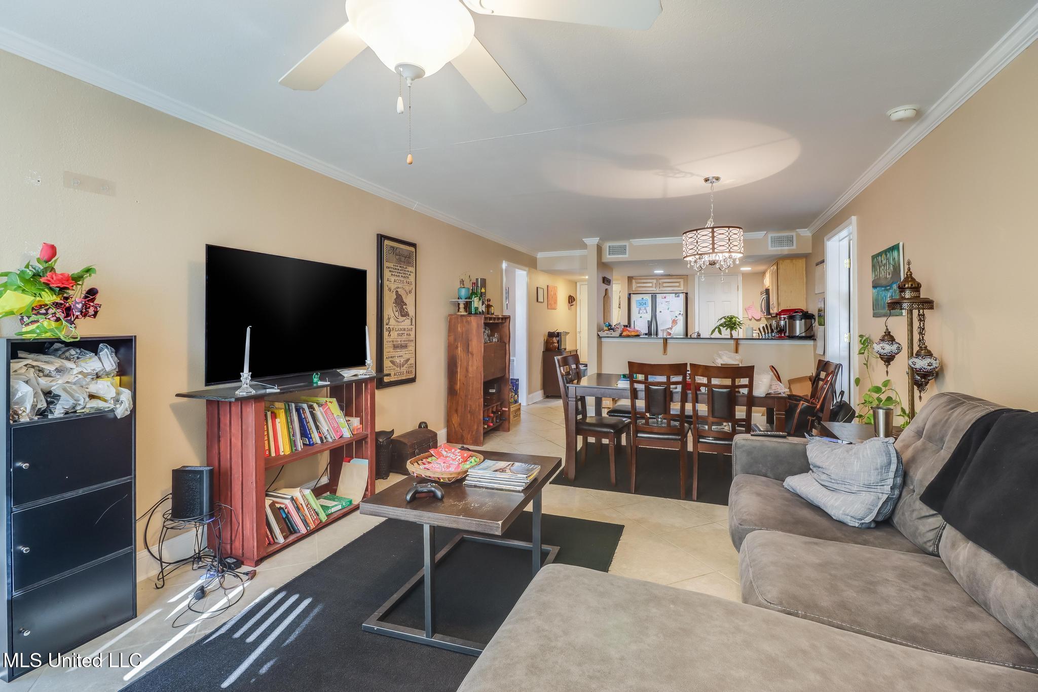 2046 Beach Boulevard #321, Biloxi, Mississippi image 2