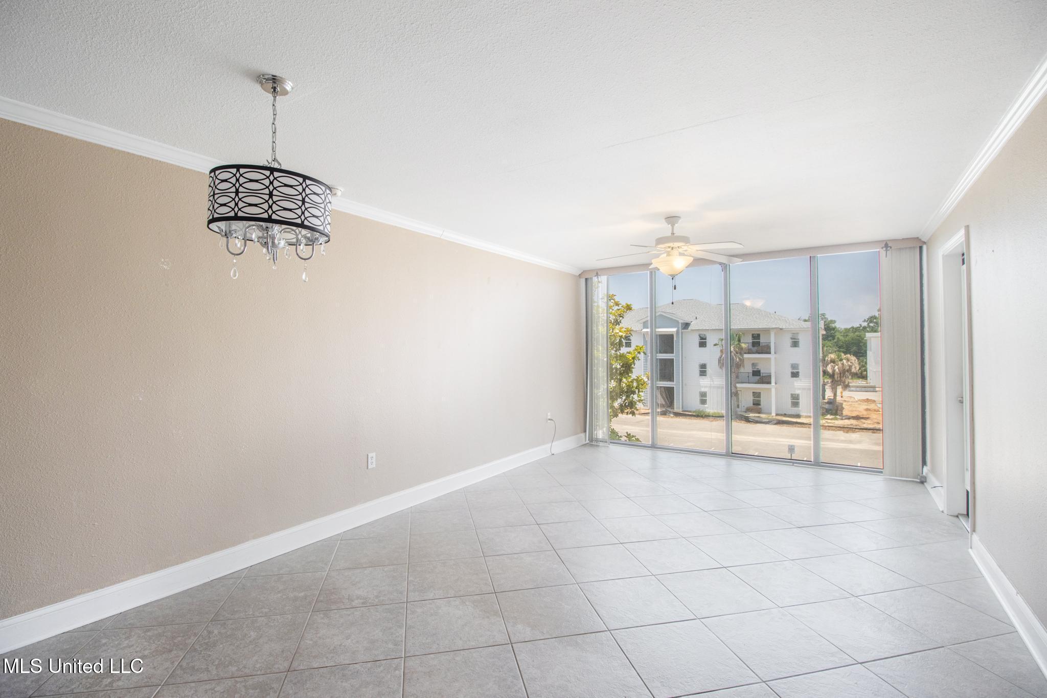 2046 Beach Boulevard #321, Biloxi, Mississippi image 4