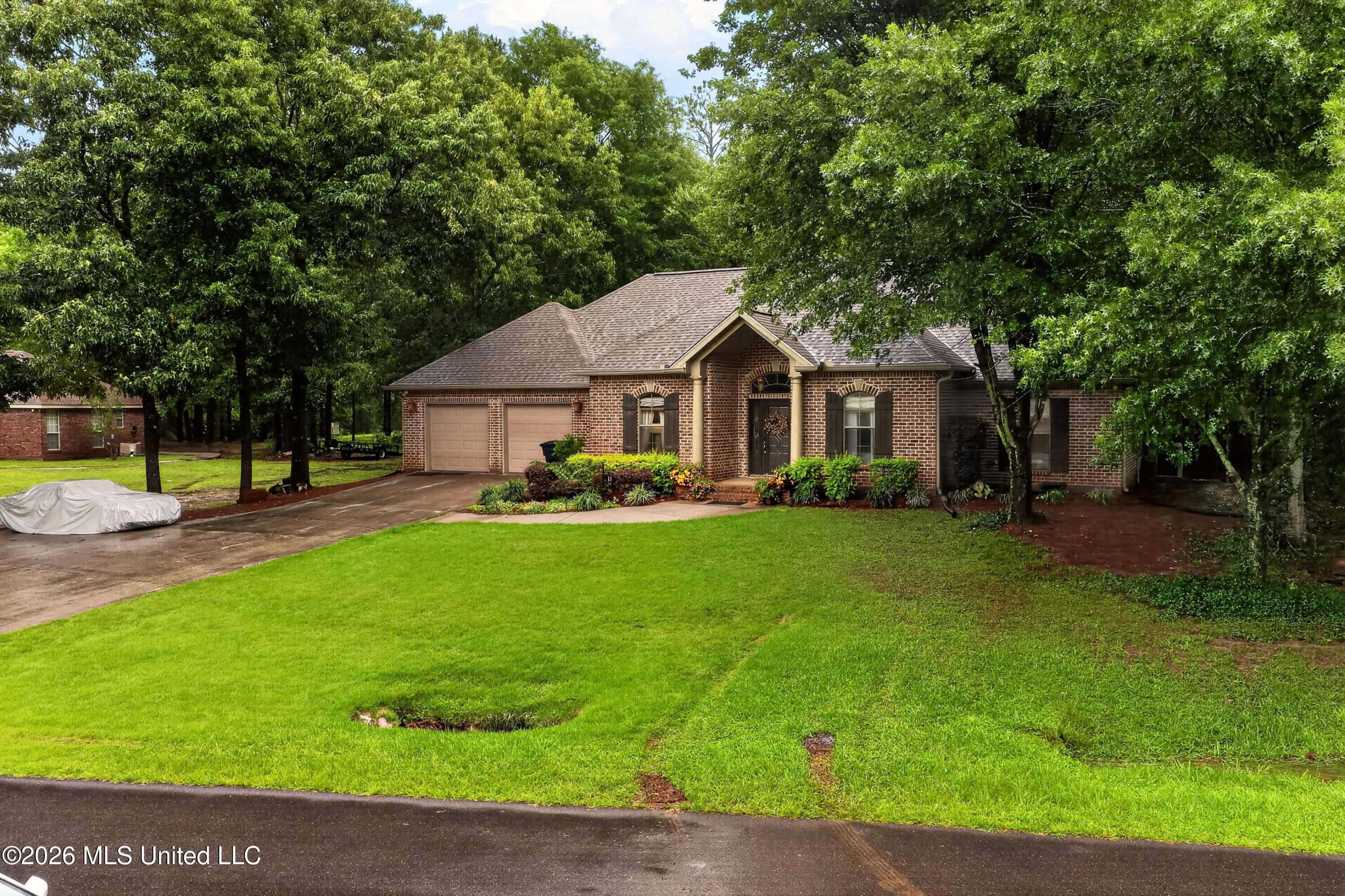 13 China Berry Circle