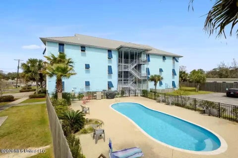 Condo For Rent - 699 Dunbar Avenue<br/> Bay Saint Louis, MS 39520