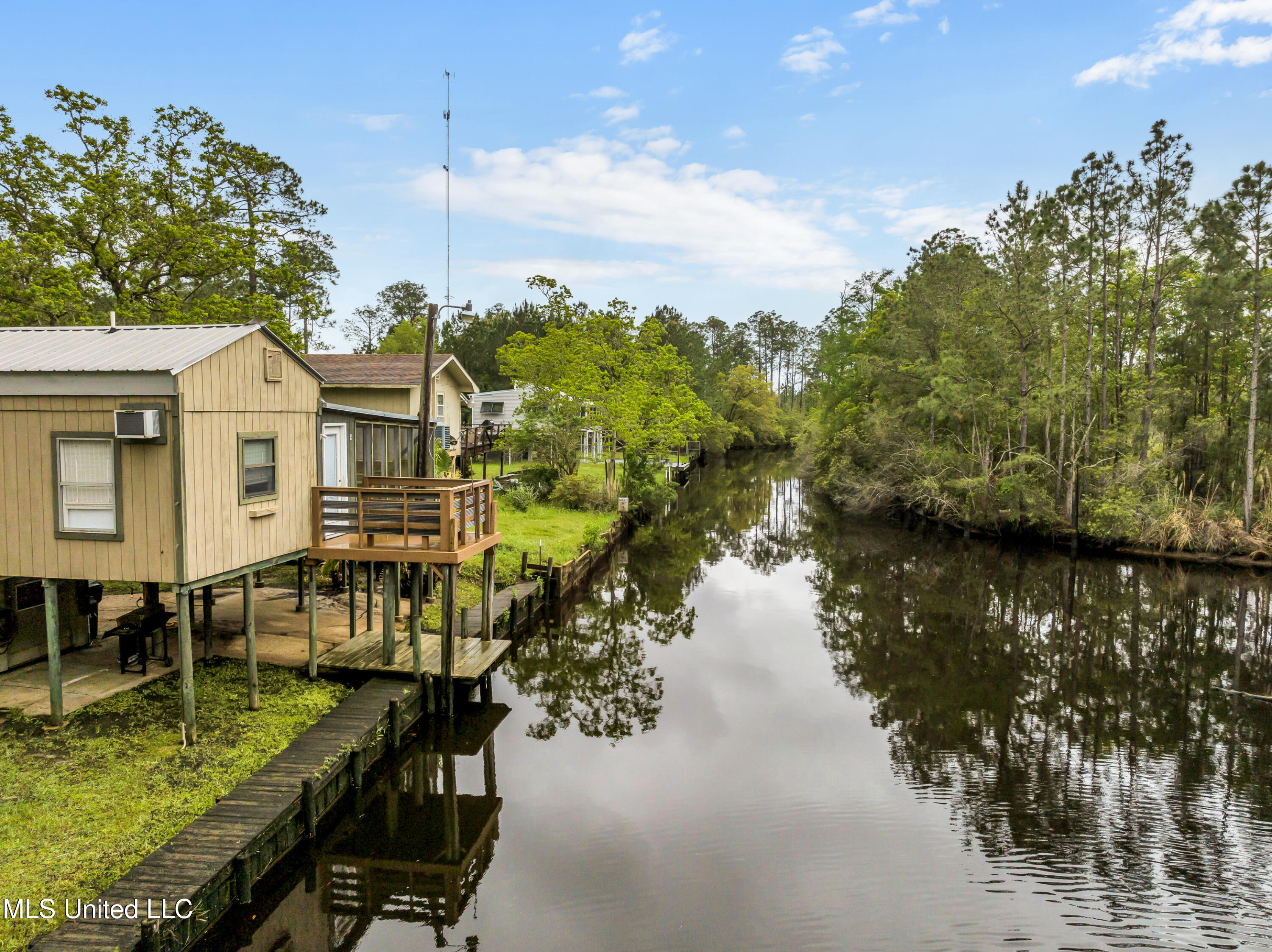 10091 River Drive, Bay Saint Louis, Mississippi image 4