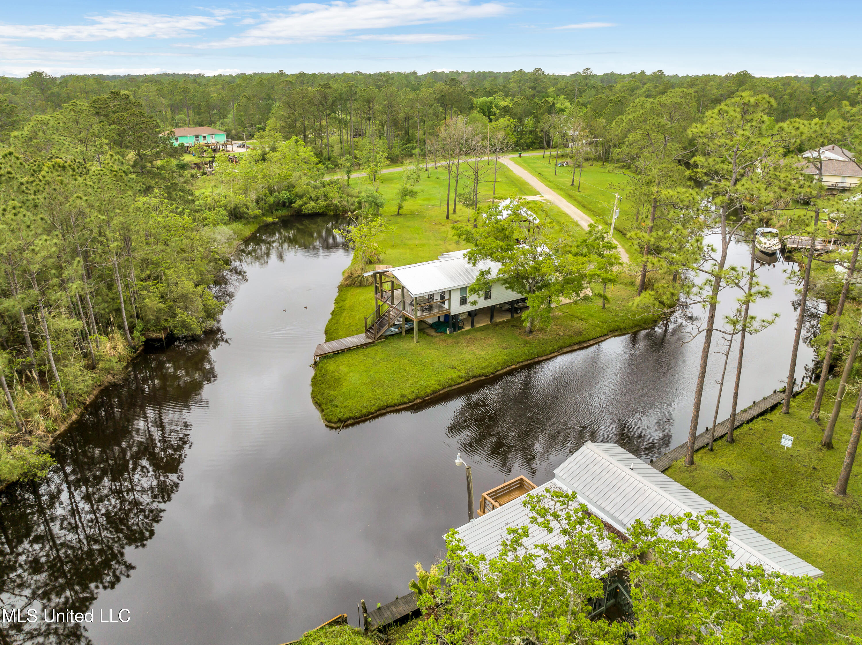 10091 River Drive, Bay Saint Louis, Mississippi image 24