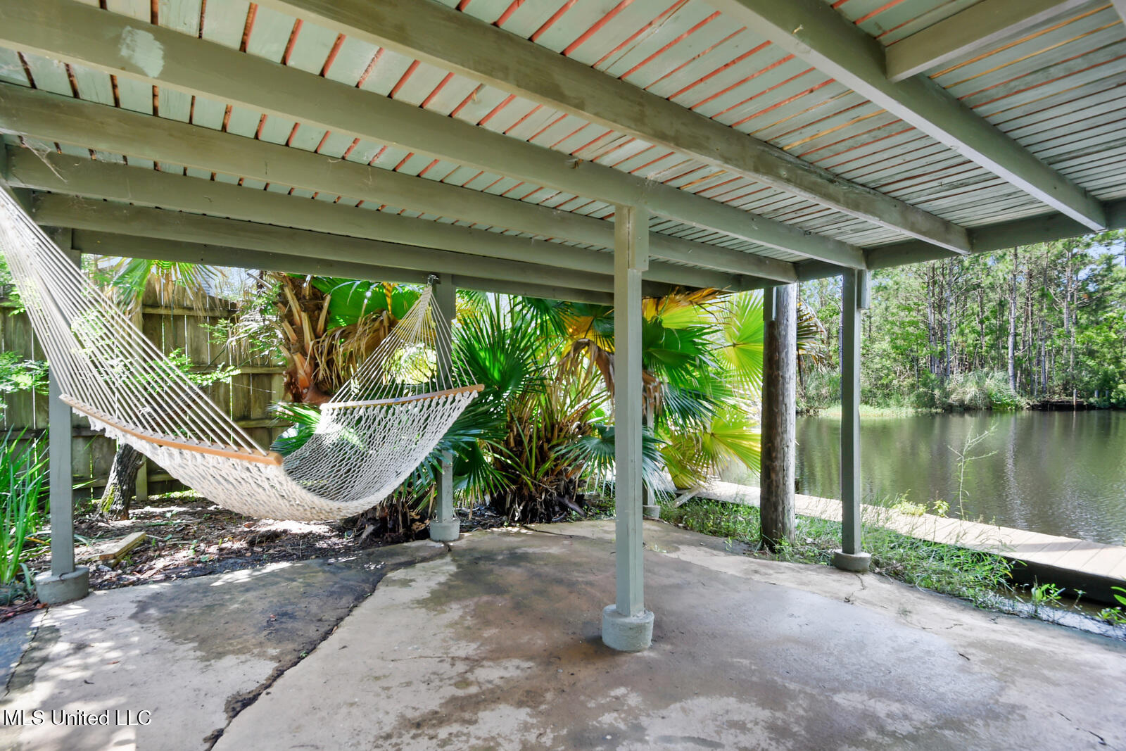 10091 River Drive, Bay Saint Louis, Mississippi image 4