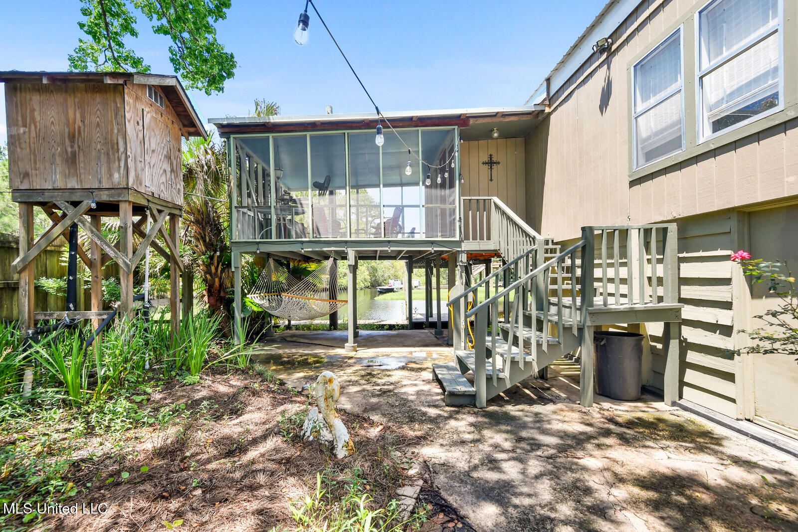 10091 River Drive, Bay Saint Louis, Mississippi image 2