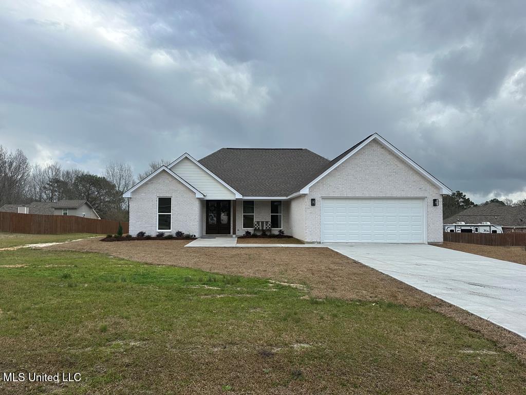 8 Cherry Bark Drive, Carriere, Mississippi image 1
