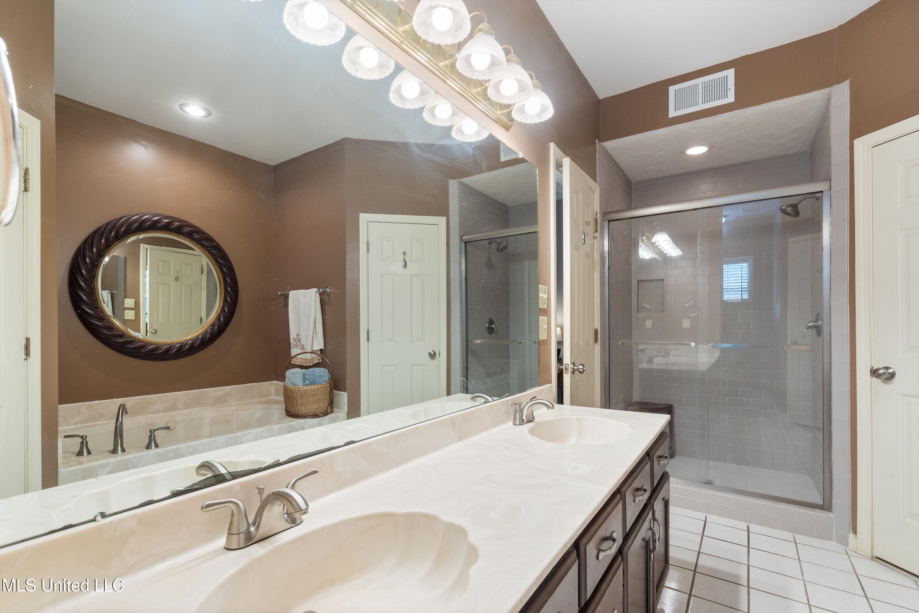 5135 Windy Ridge Drive, Southaven, Mississippi image 16