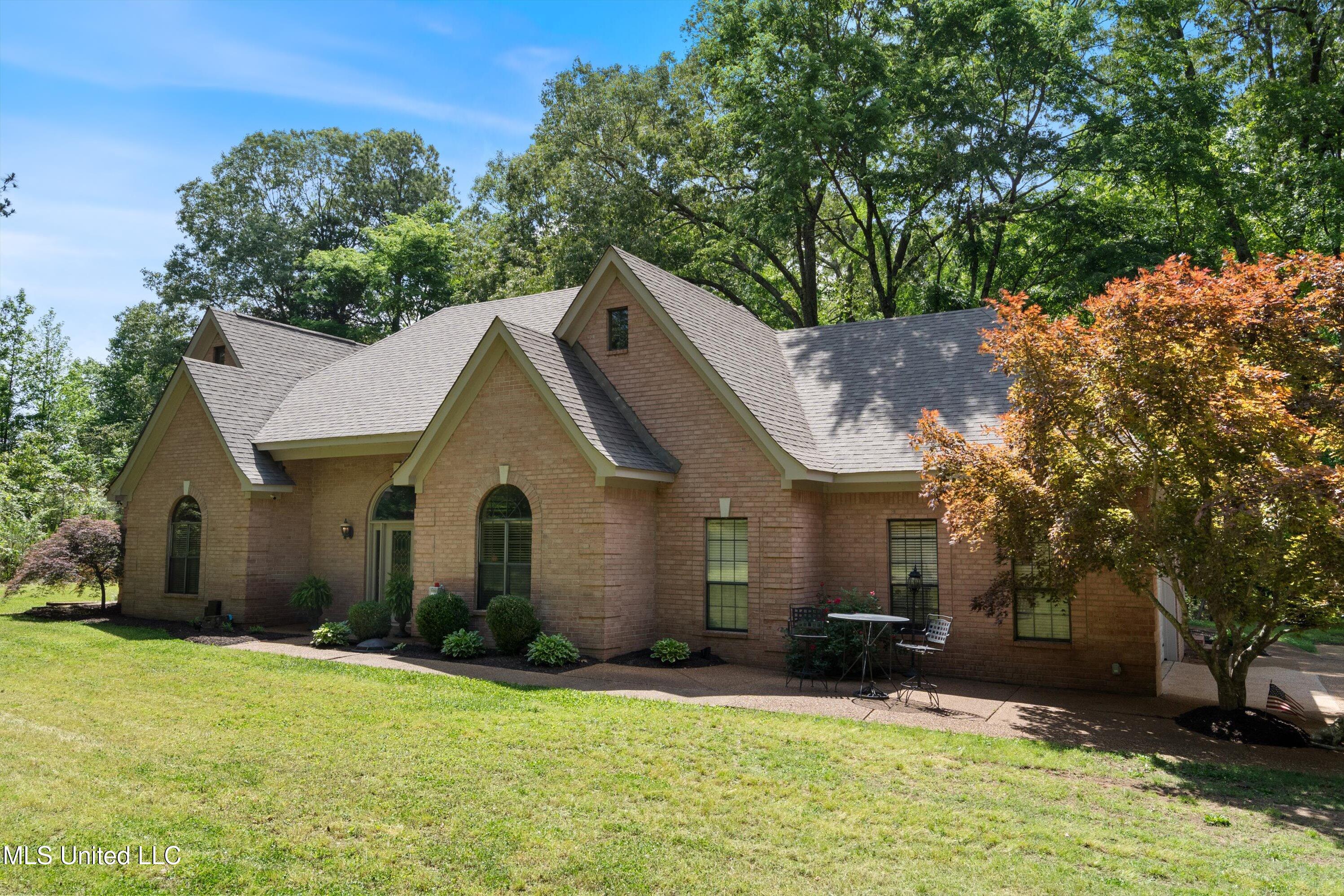 5135 Windy Ridge Drive, Southaven, Mississippi image 3