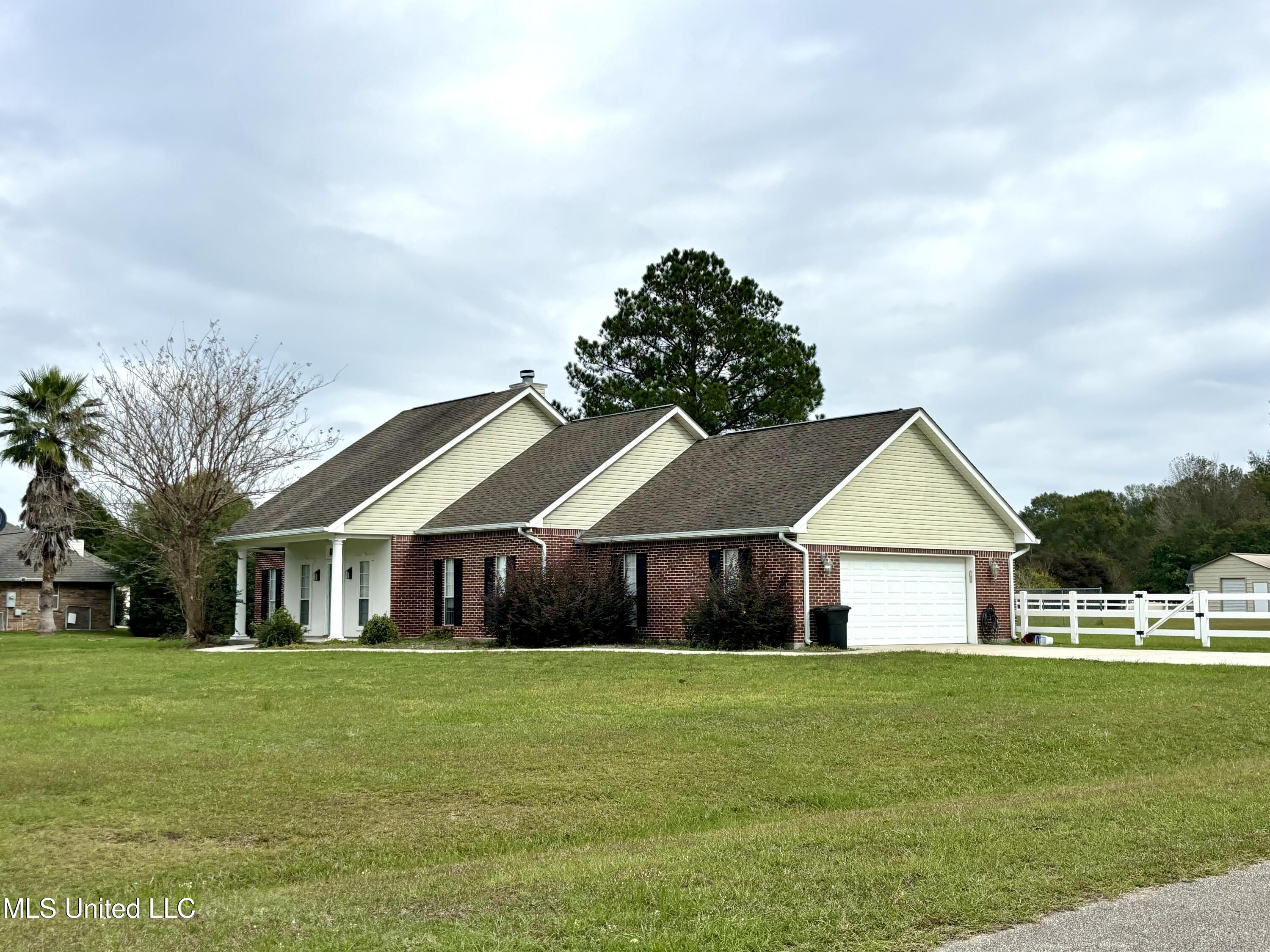 3 Running Stream Drive, Carriere, Mississippi image 33