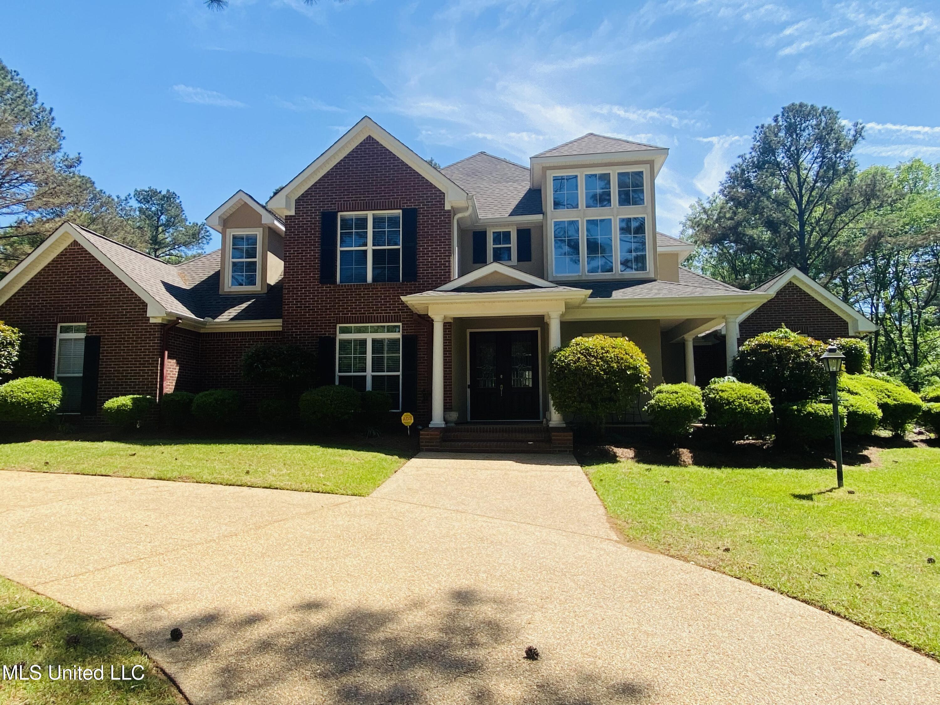 140 Oak View Dr Drive, Terry, Mississippi image 1