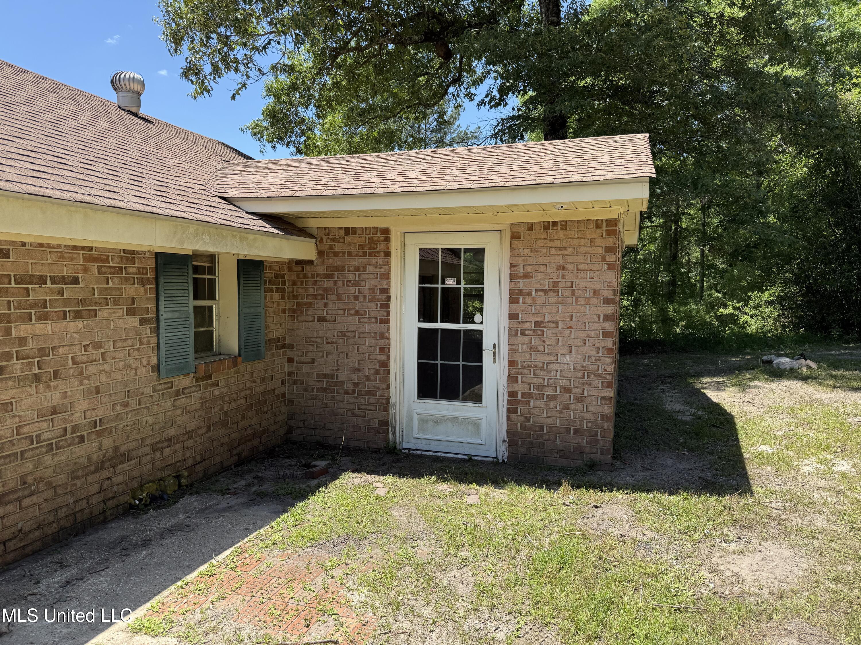 871 King Bee Road, Perkinston, Mississippi image 6