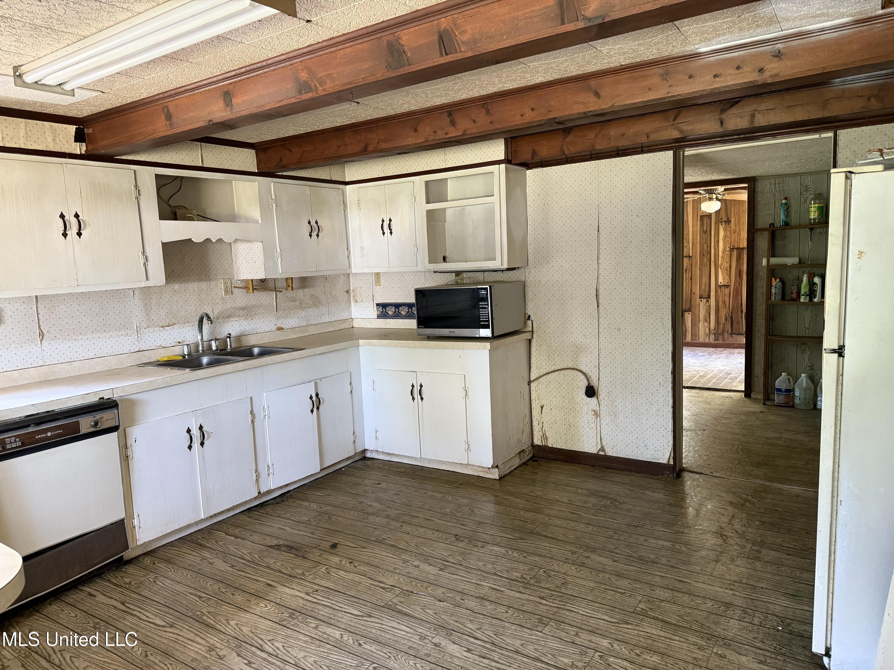 871 King Bee Road, Perkinston, Mississippi image 11