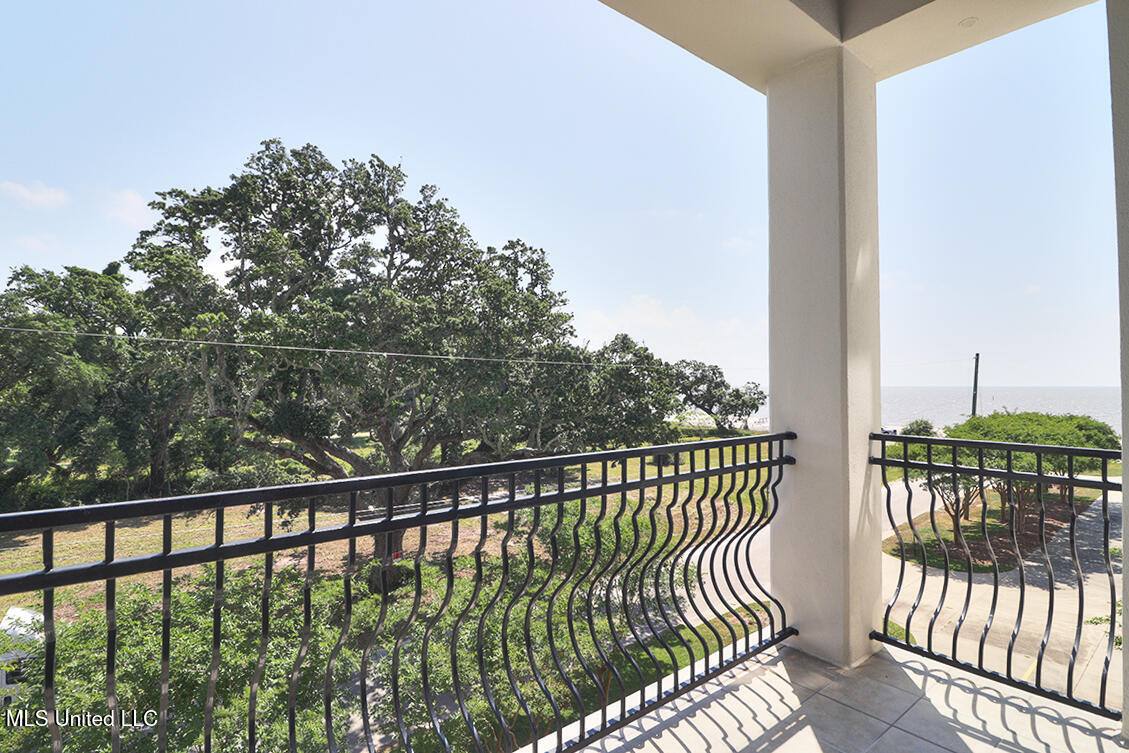 1100 W Beach Boulevard #309, Pass Christian, Mississippi image 4