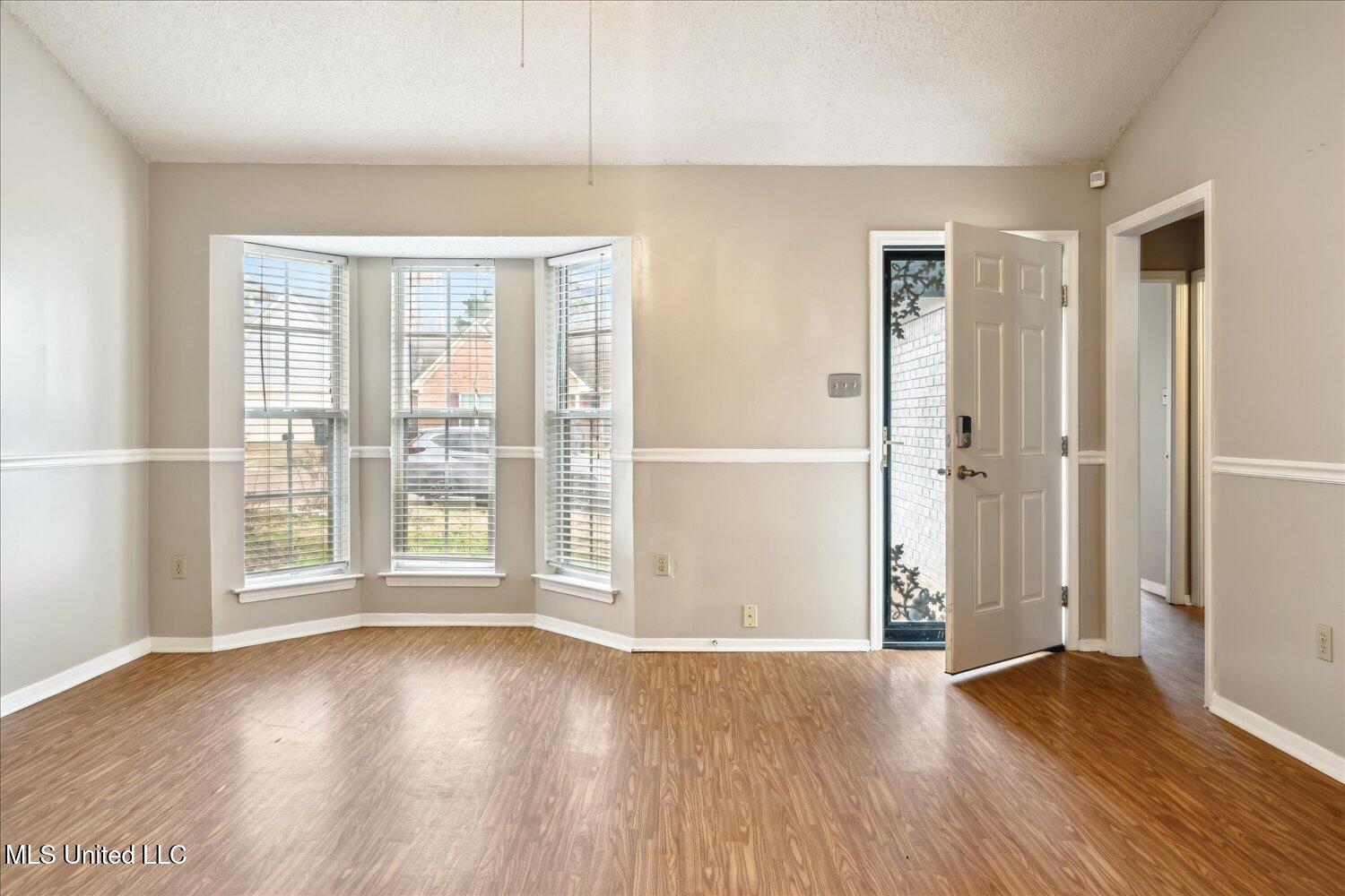 7692 Lilly Lane, Southaven, Mississippi image 4