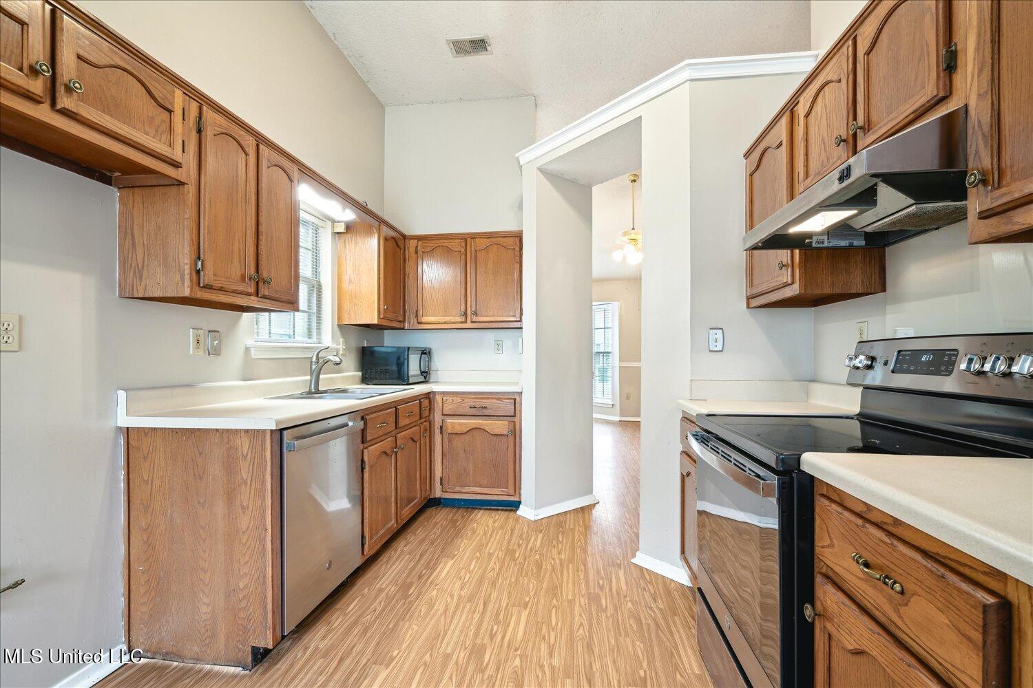 7692 Lilly Lane, Southaven, Mississippi image 7