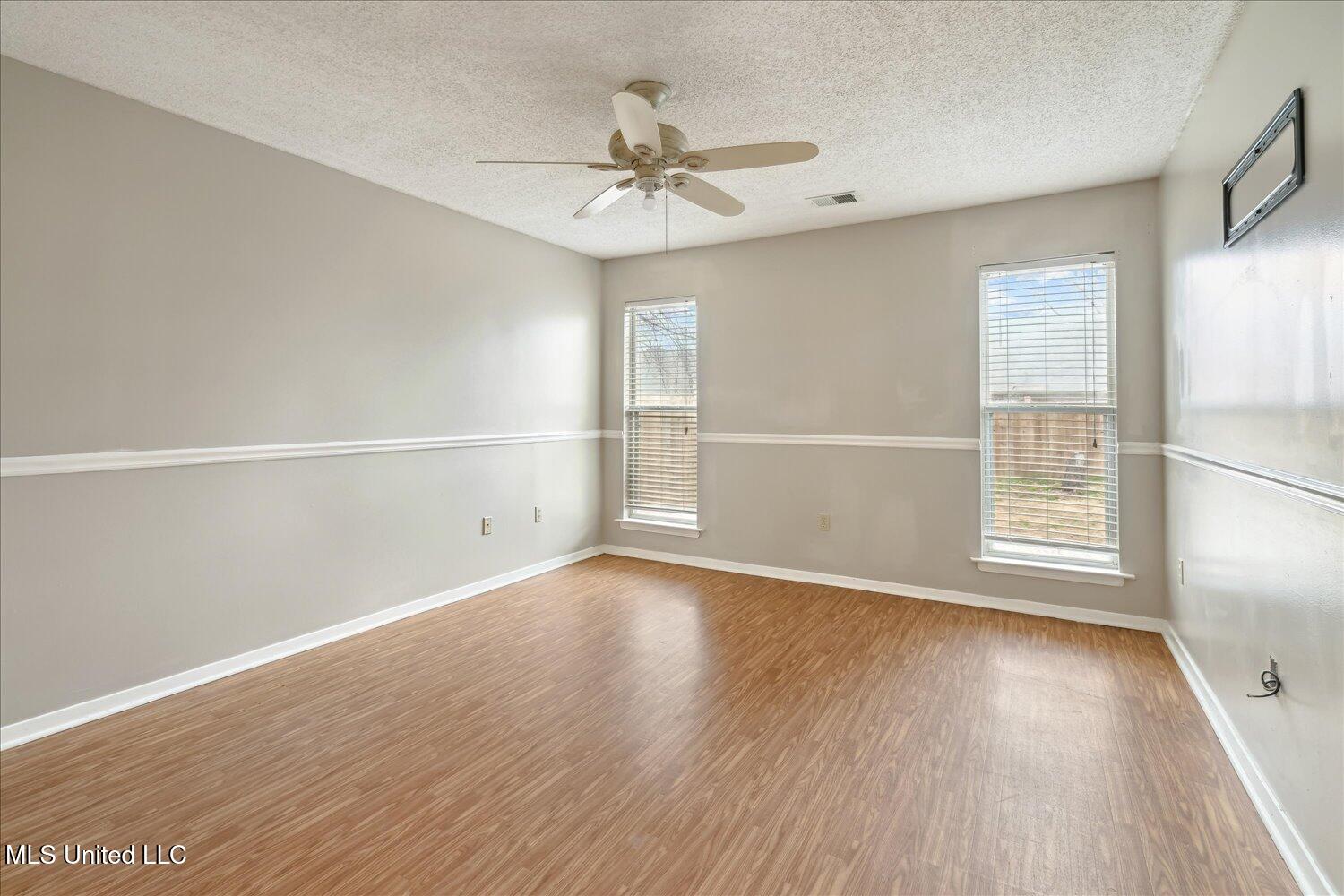 7692 Lilly Lane, Southaven, Mississippi image 13