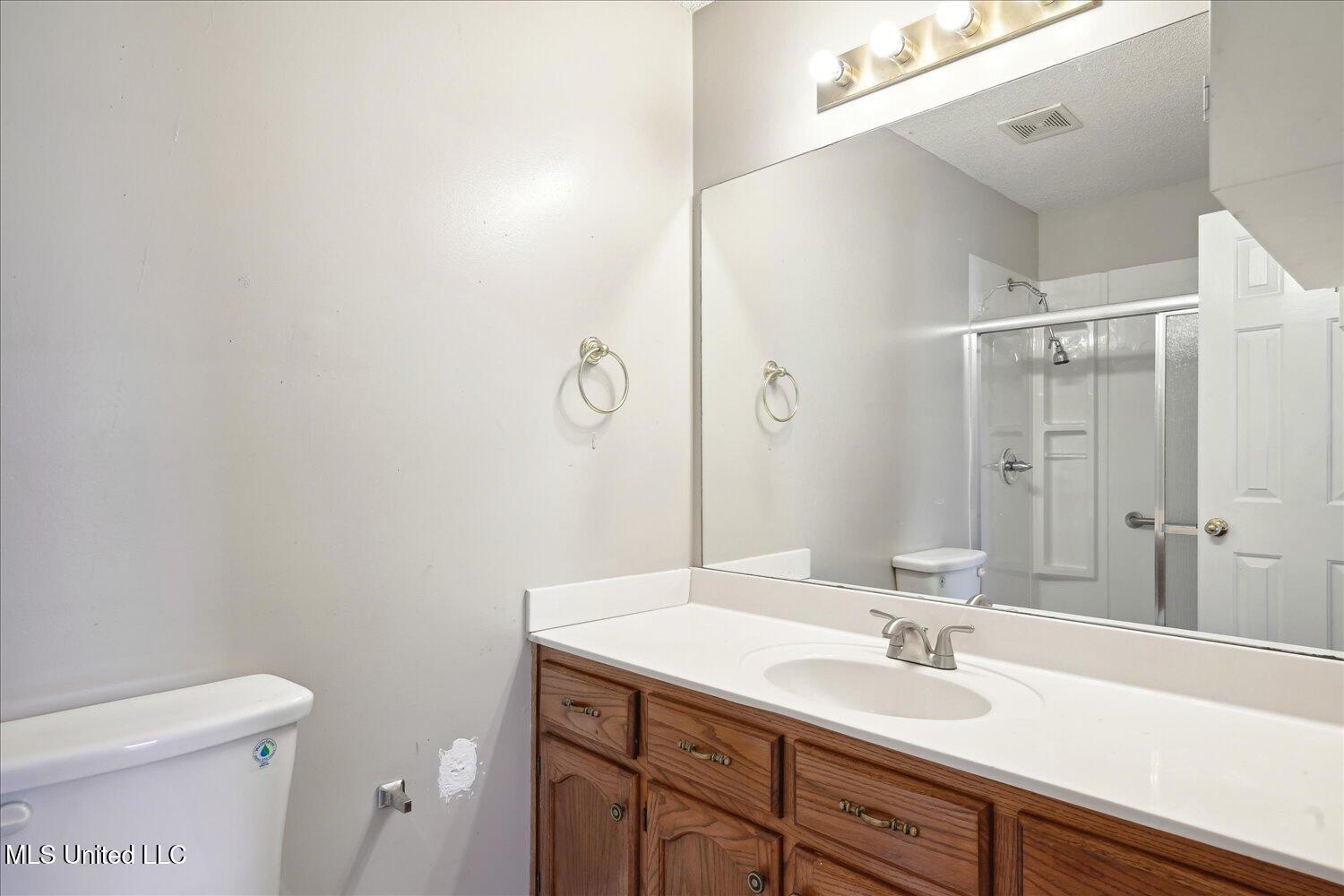 7692 Lilly Lane, Southaven, Mississippi image 14