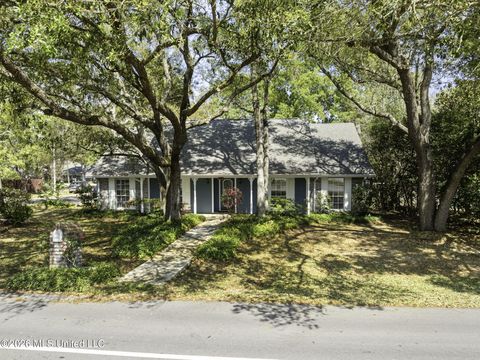 Homes For Sale - 89338 Diamondhead Drive<br/> Hancock County, Diamondhead, MS 39525