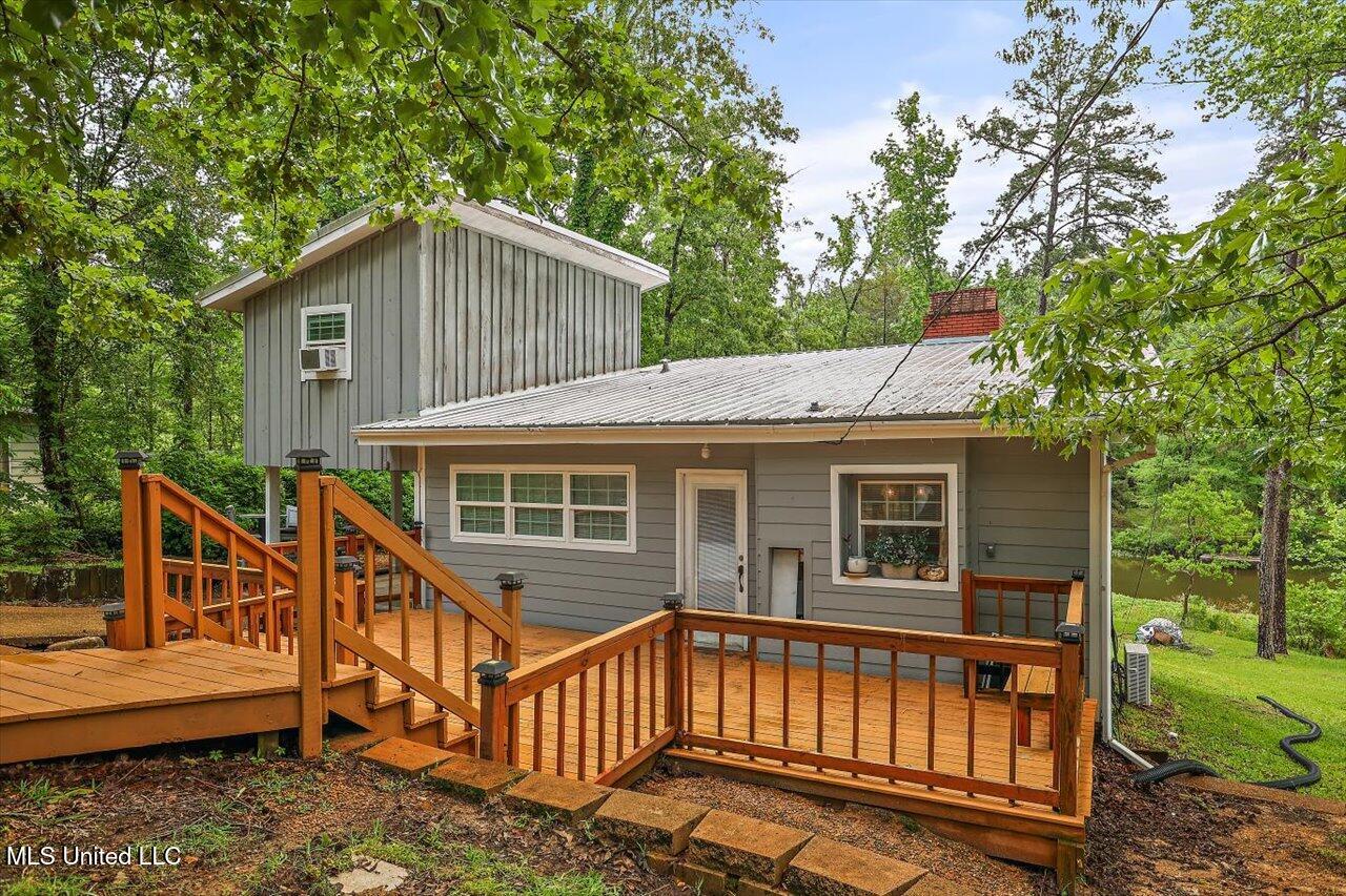 107 Lakeview Circle, Florence, Mississippi image 2