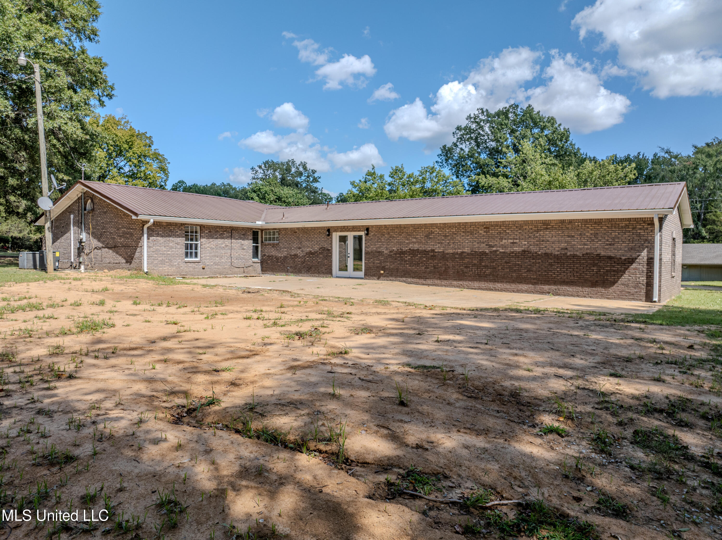 209 Elm Road, Batesville, Mississippi image 8