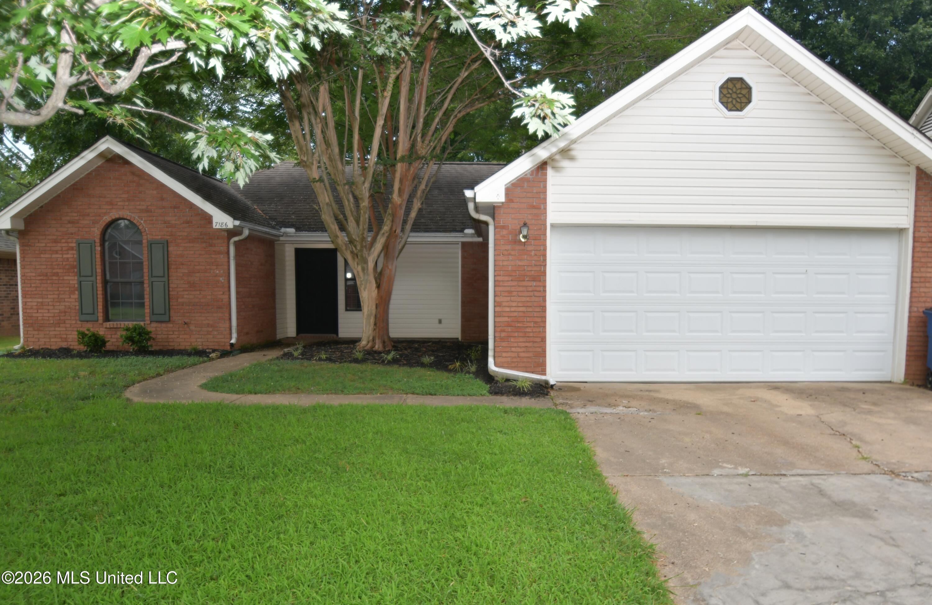 Photo 1 of 16 — 7186 Goodman Ridge Drive, Olive Branch, MS 38654