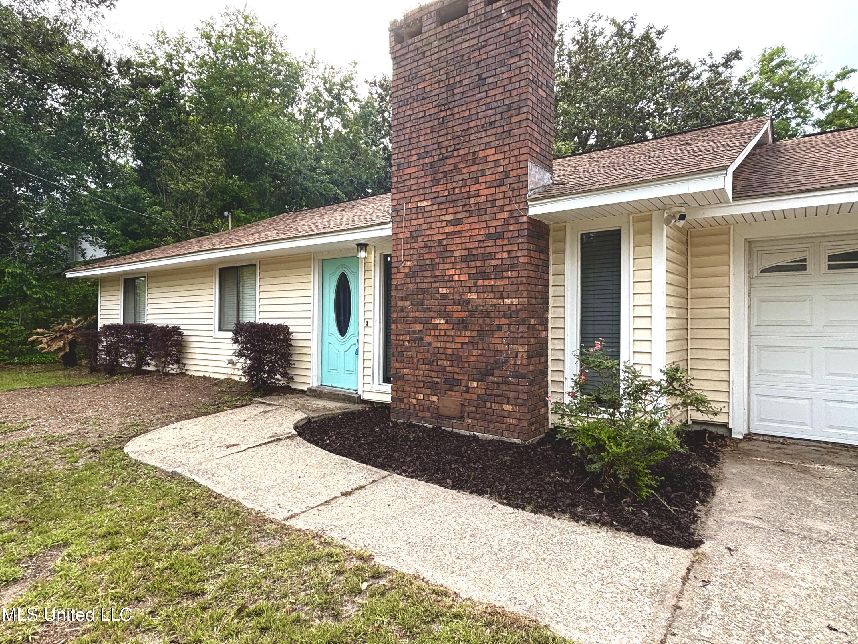 8720 Manini Way, Diamondhead, Mississippi image 2