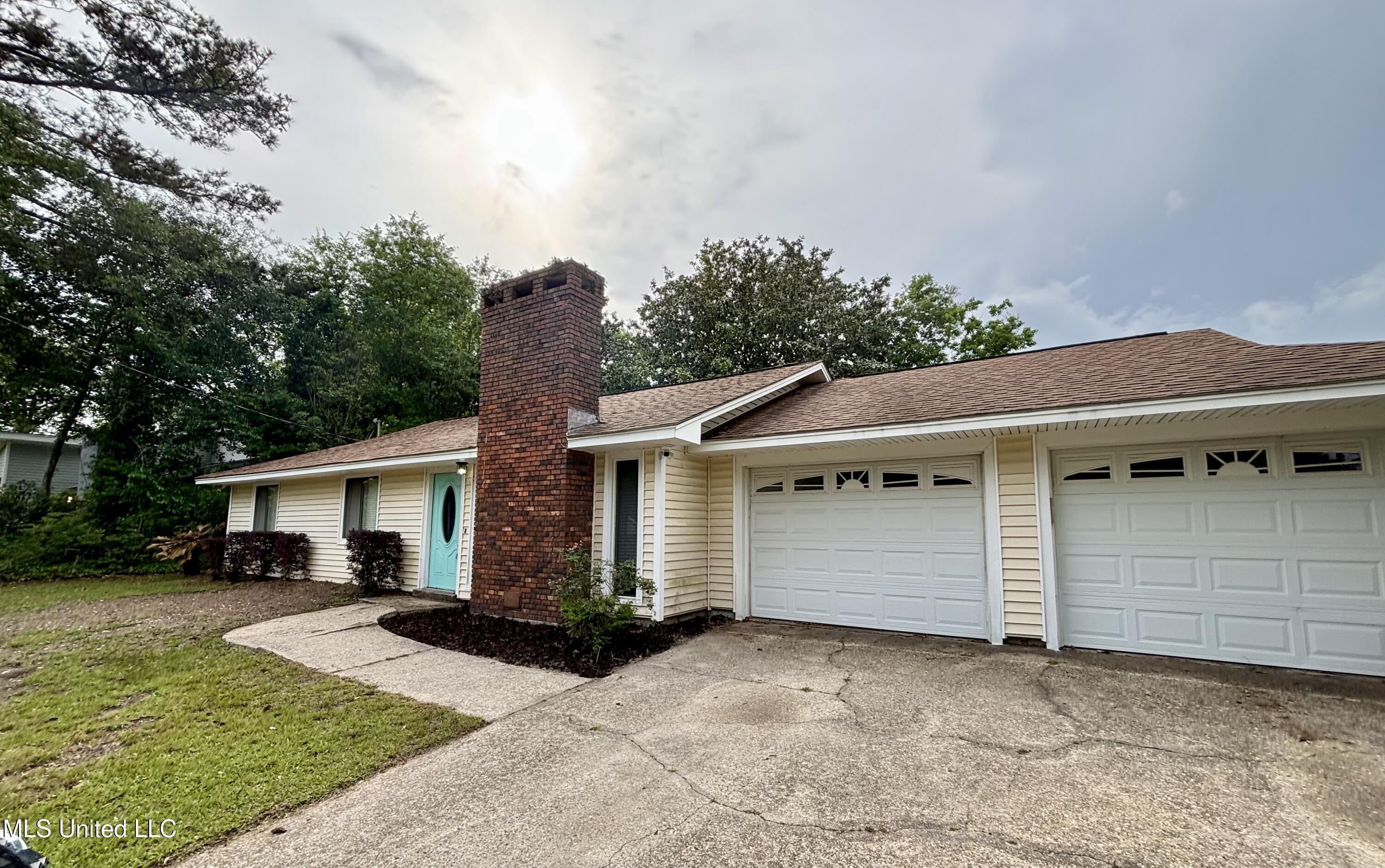 8720 Manini Way, Diamondhead, Mississippi image 3