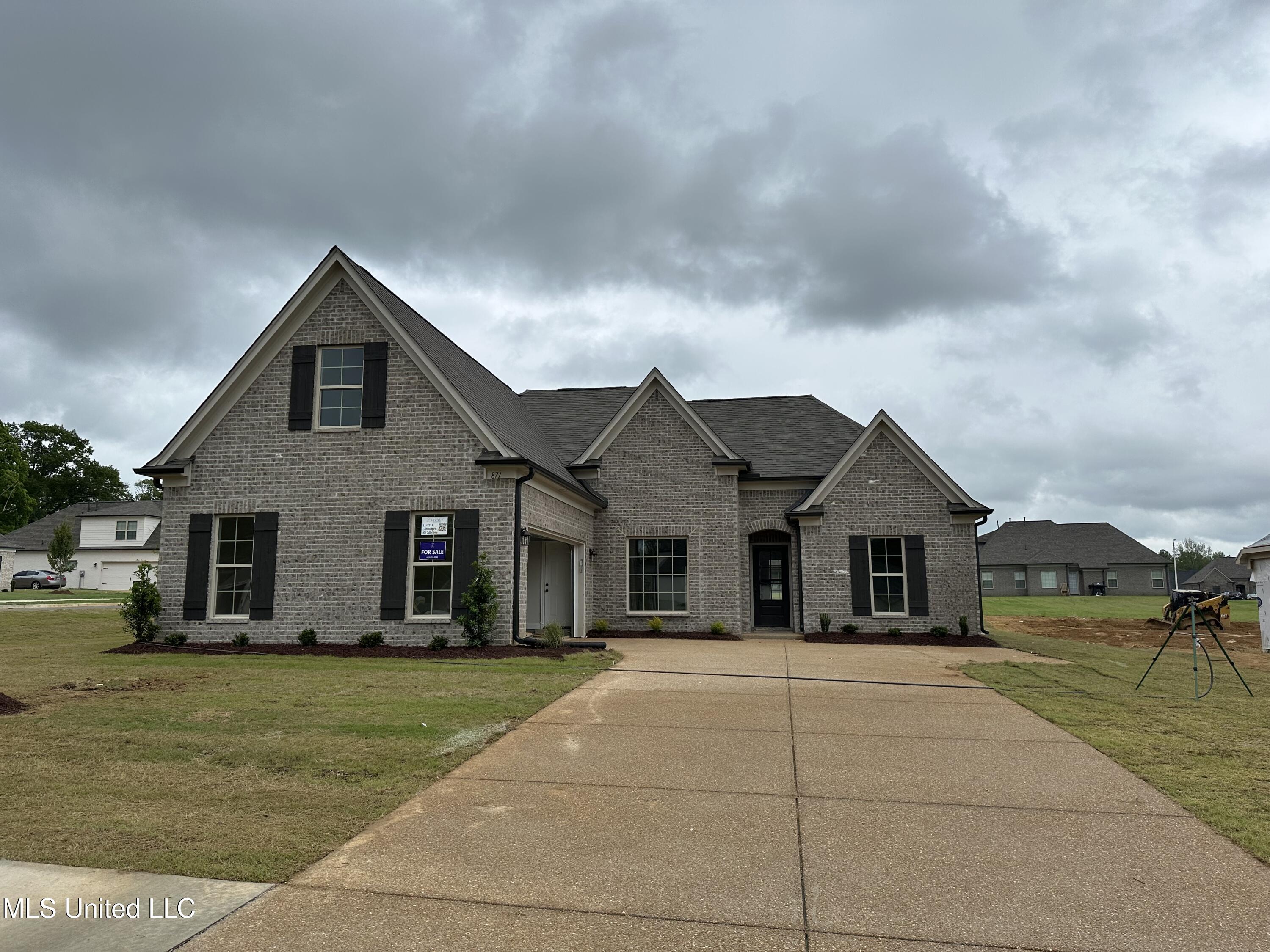 871 Collie Drive, Hernando, Mississippi image 1