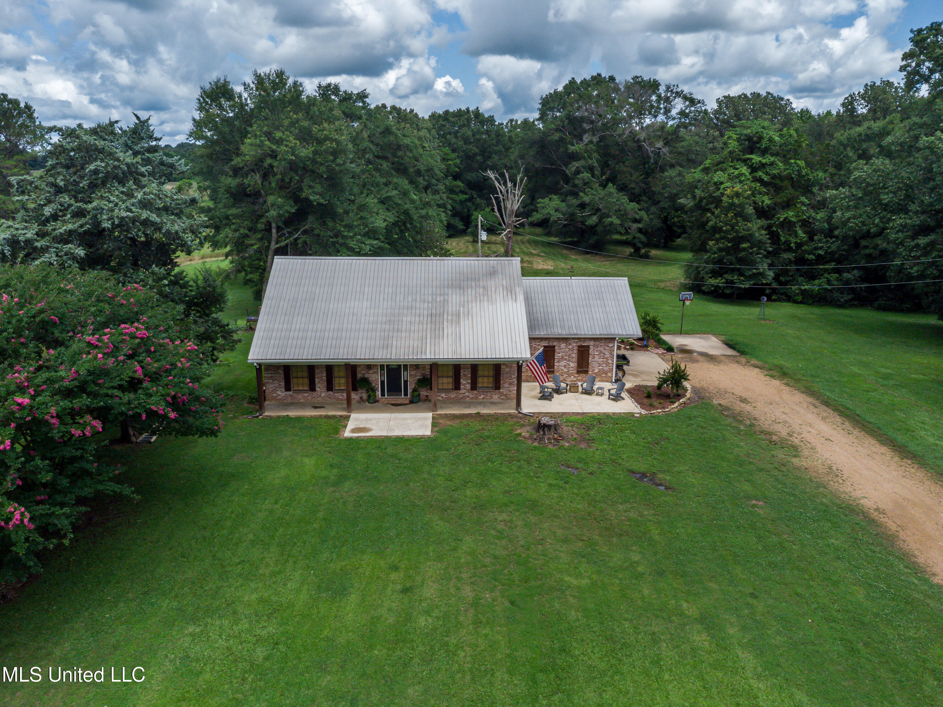 4661 Wildwood Road, Benton, Mississippi image 5