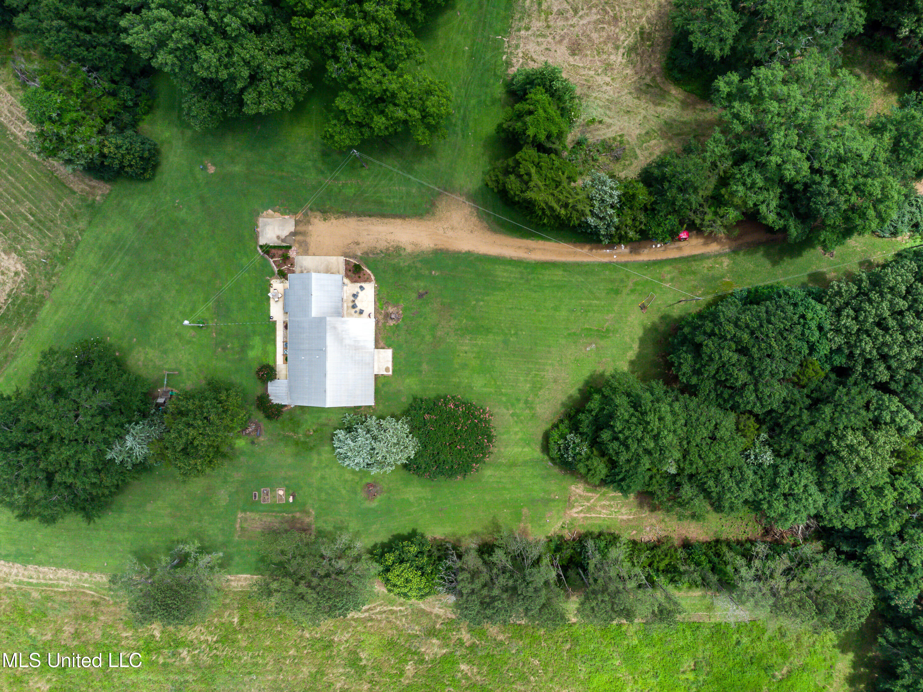 4661 Wildwood Road, Benton, Mississippi image 4