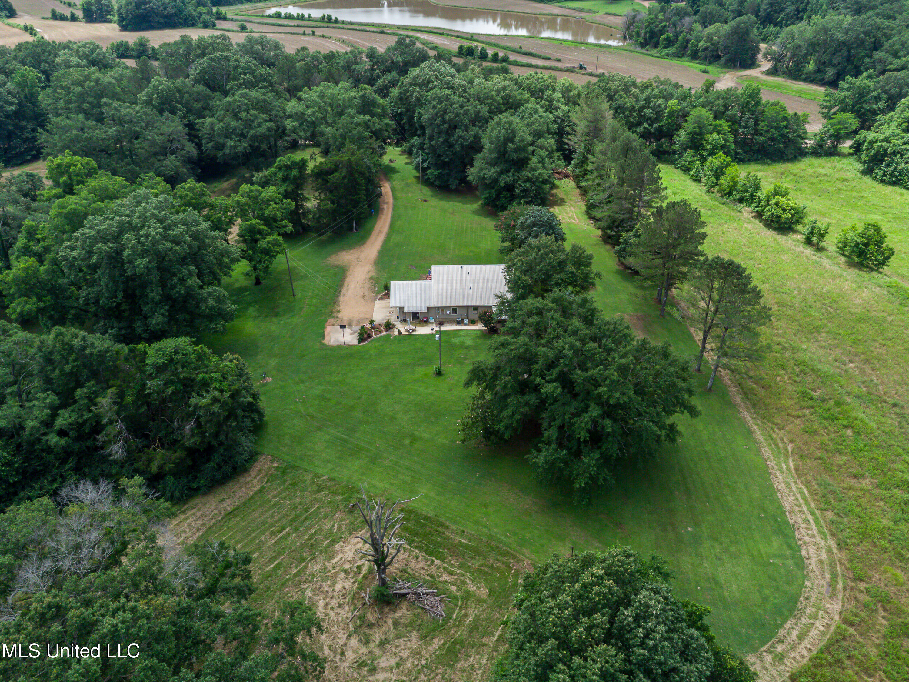 4661 Wildwood Road, Benton, Mississippi image 7