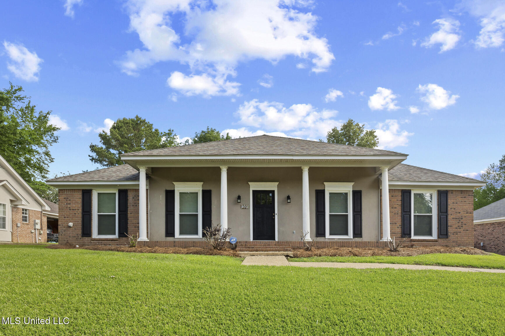 1035 N Azalea Drive, Madison, Mississippi image 1