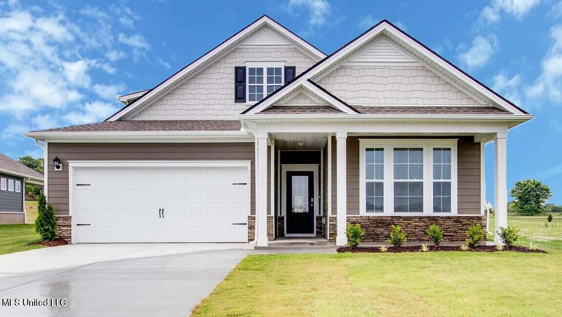 8267 Gum Pond Drive, Olive Branch, Mississippi image 1