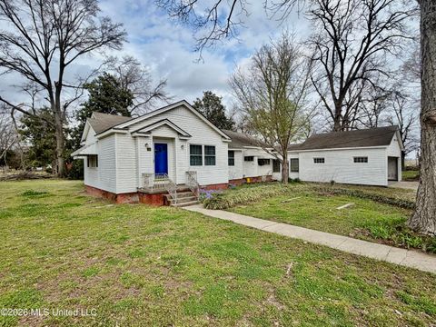 Homes For Sale - 405 Preston Street<br/> Bolivar County, Benoit, MS 38725