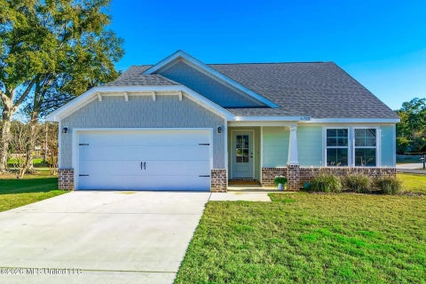 Homes For Sale - 6702 Afton Cove<br/> Ocean Springs, MS 39564