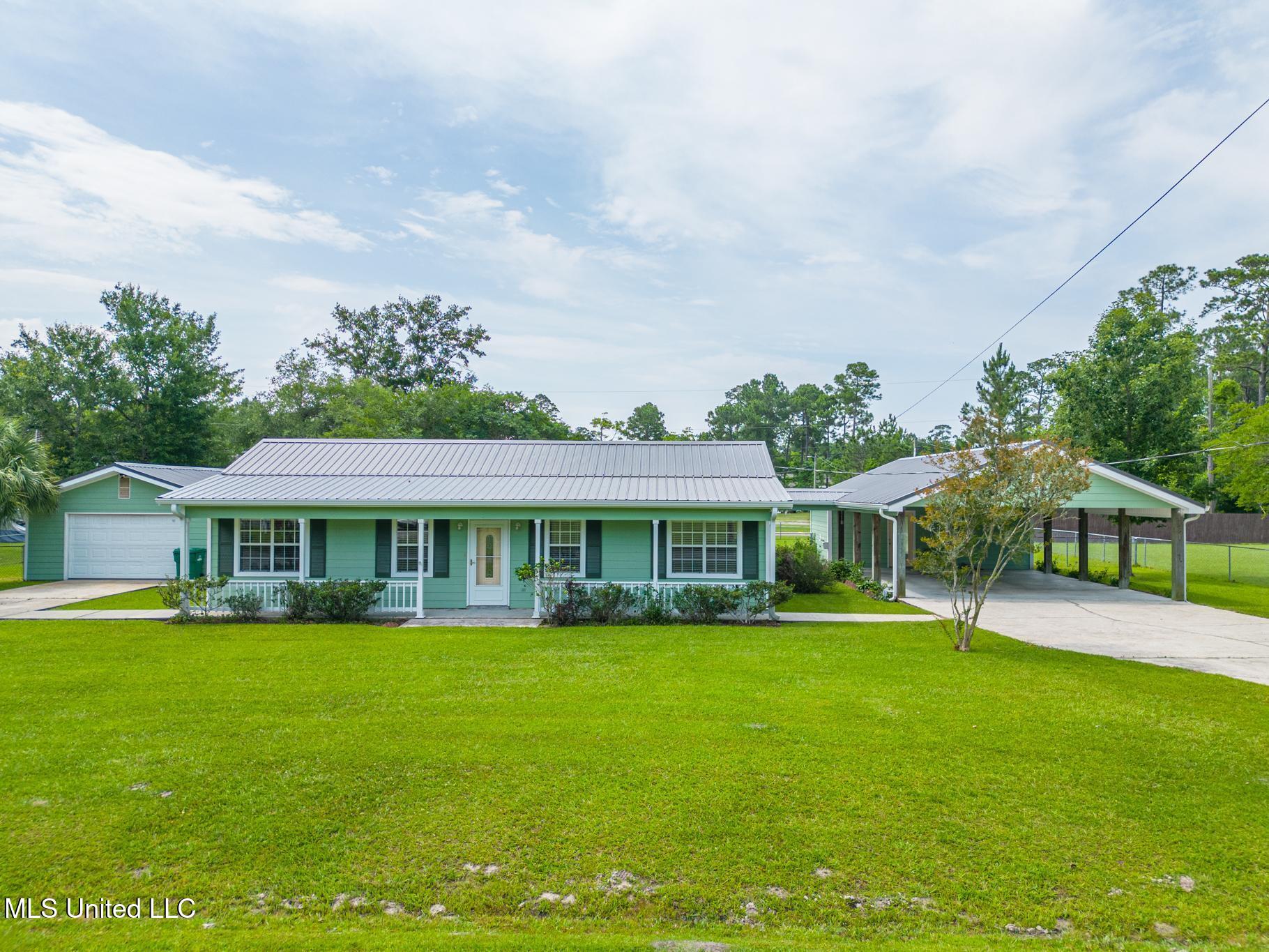 1025 Shipp Street, Waveland, Mississippi image 2