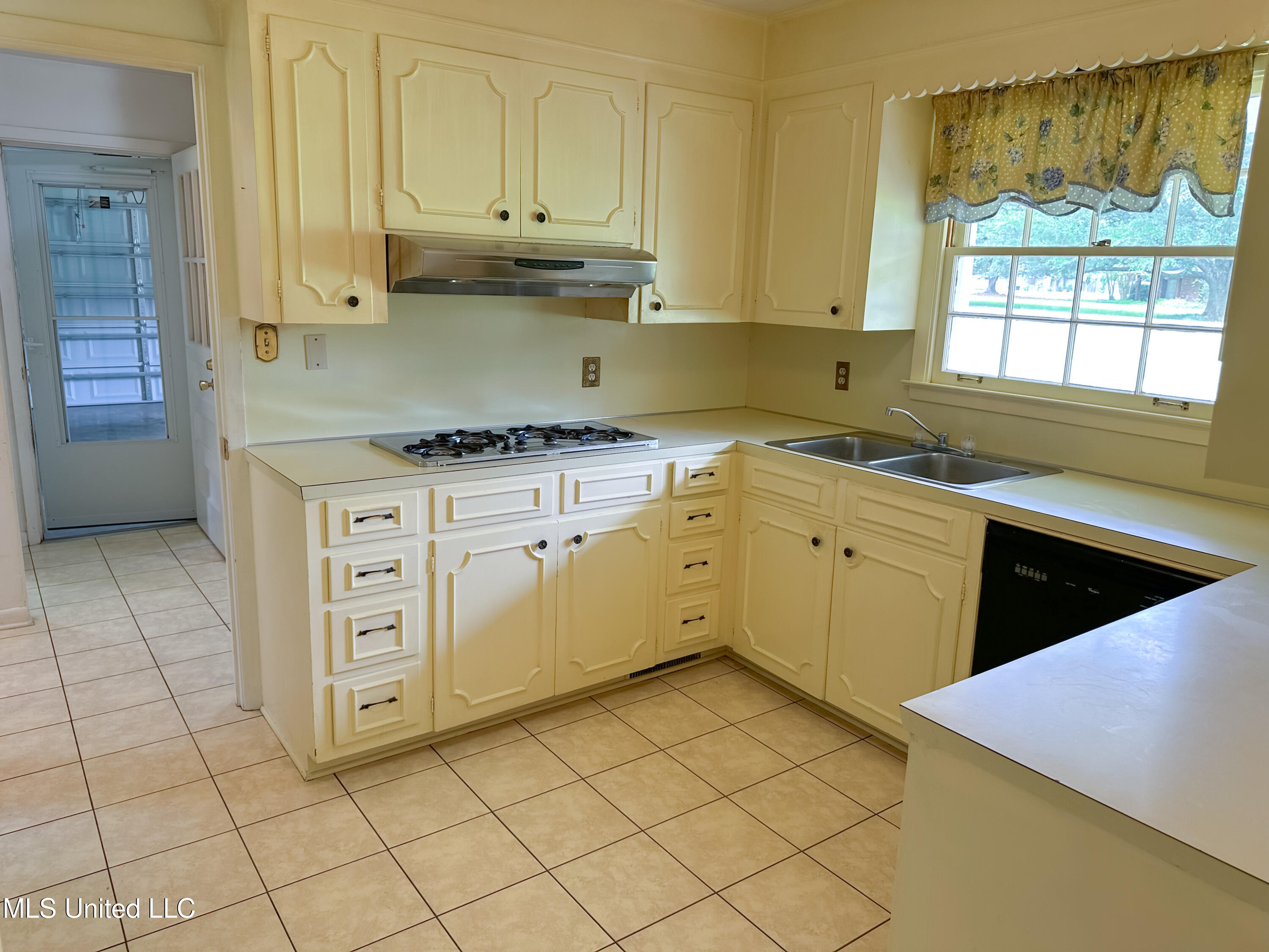 324 Bob White Drive, Canton, Mississippi image 32