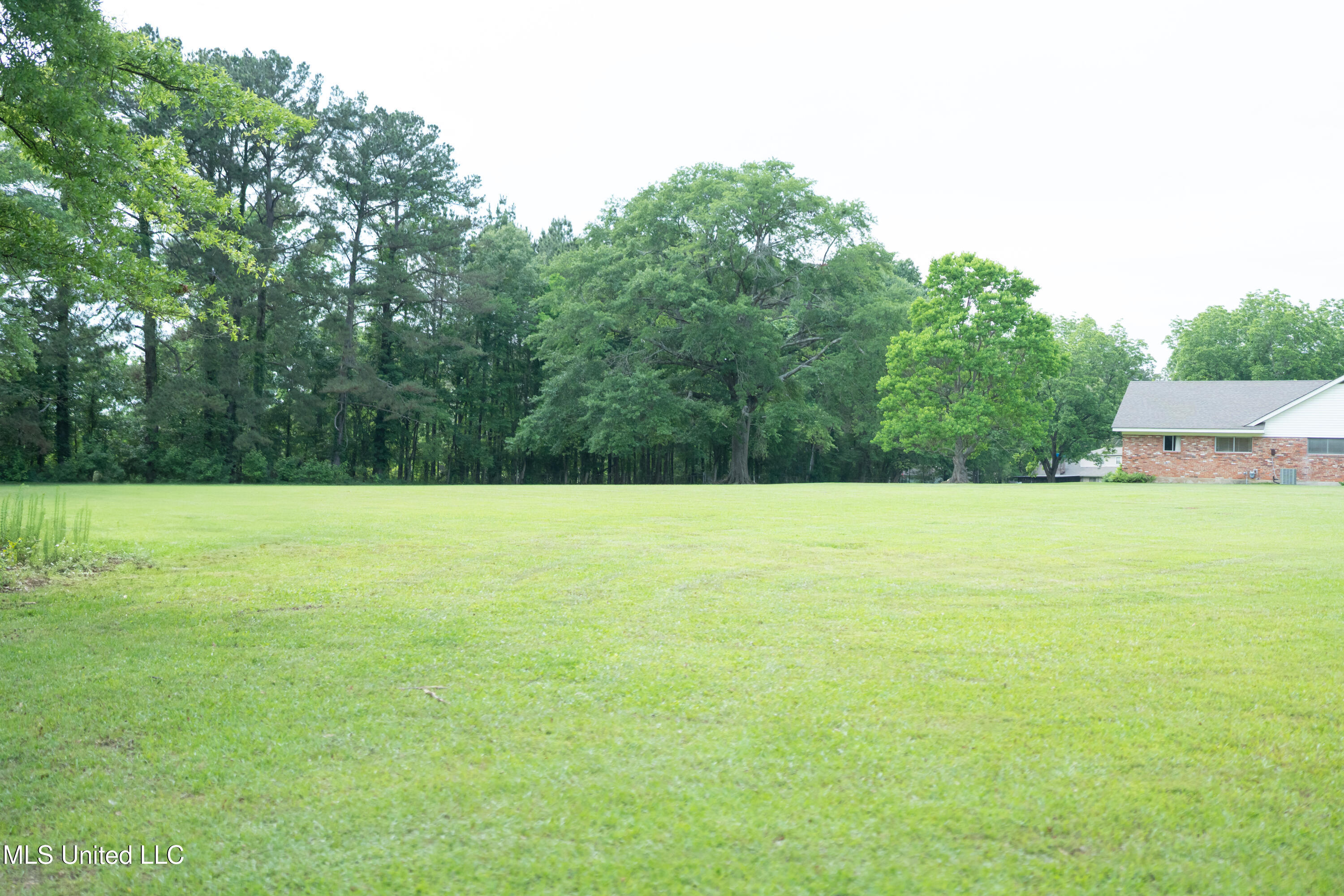 324 Bob White Drive, Canton, Mississippi image 10