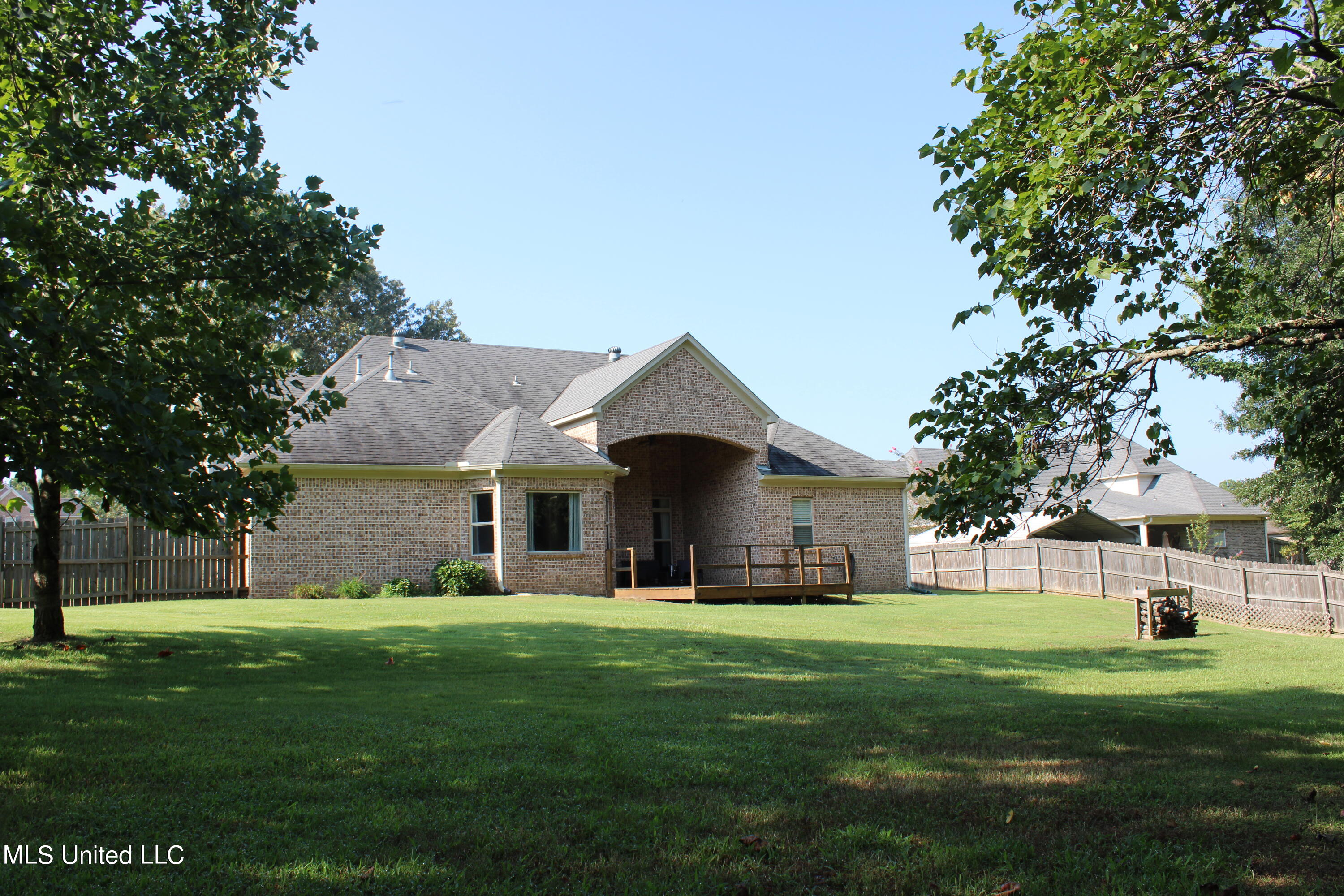 13804 Whispering Pines Drive, Olive Branch, Mississippi image 46