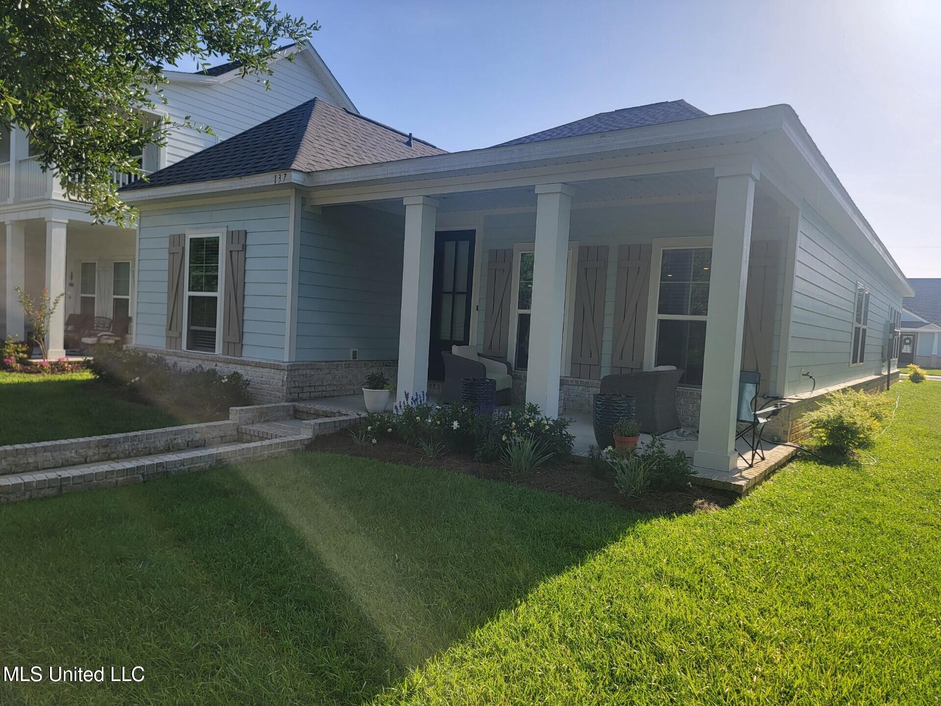 137 Grande View Drive, Biloxi, Mississippi image 2