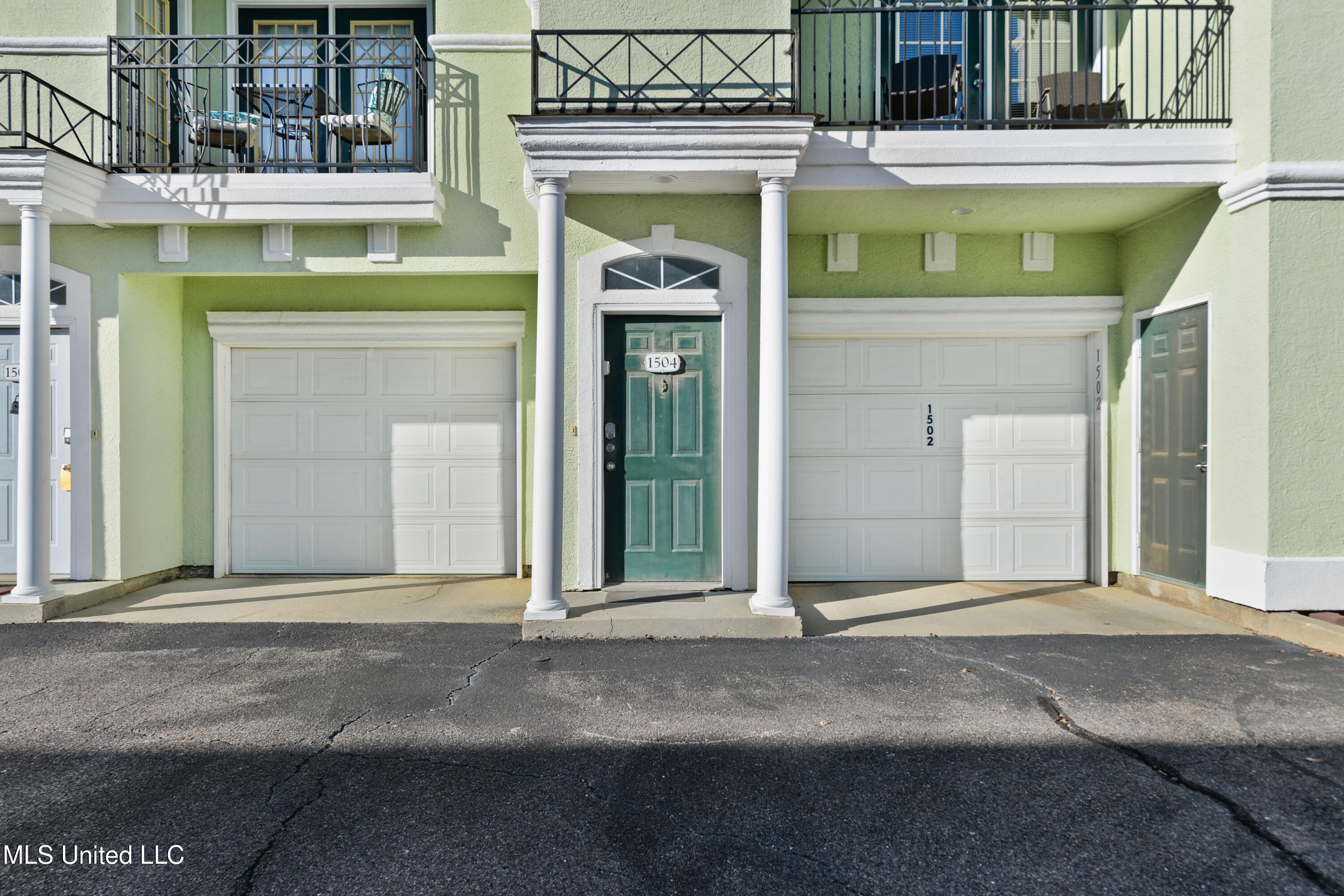 2252 Beach Drive #1504, Gulfport, Mississippi image 2