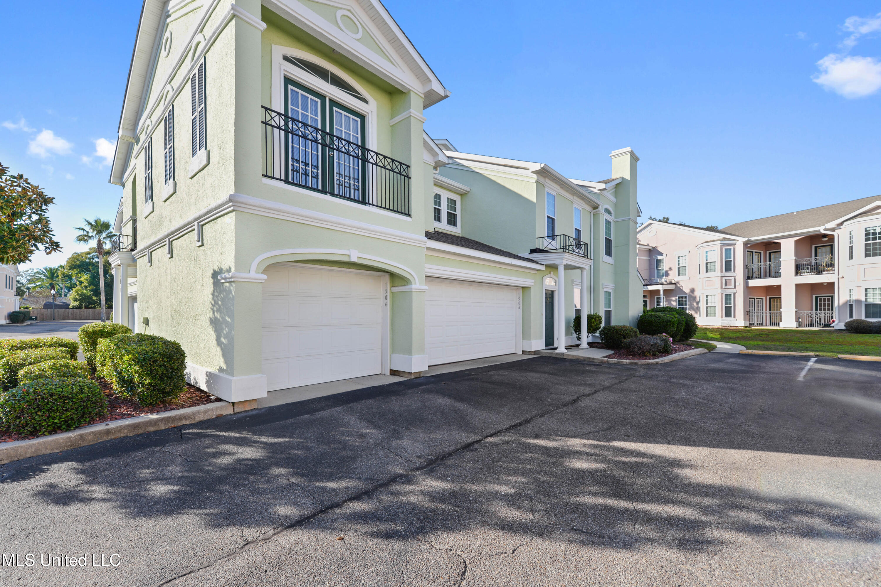 2252 Beach Drive #1504, Gulfport, Mississippi image 1