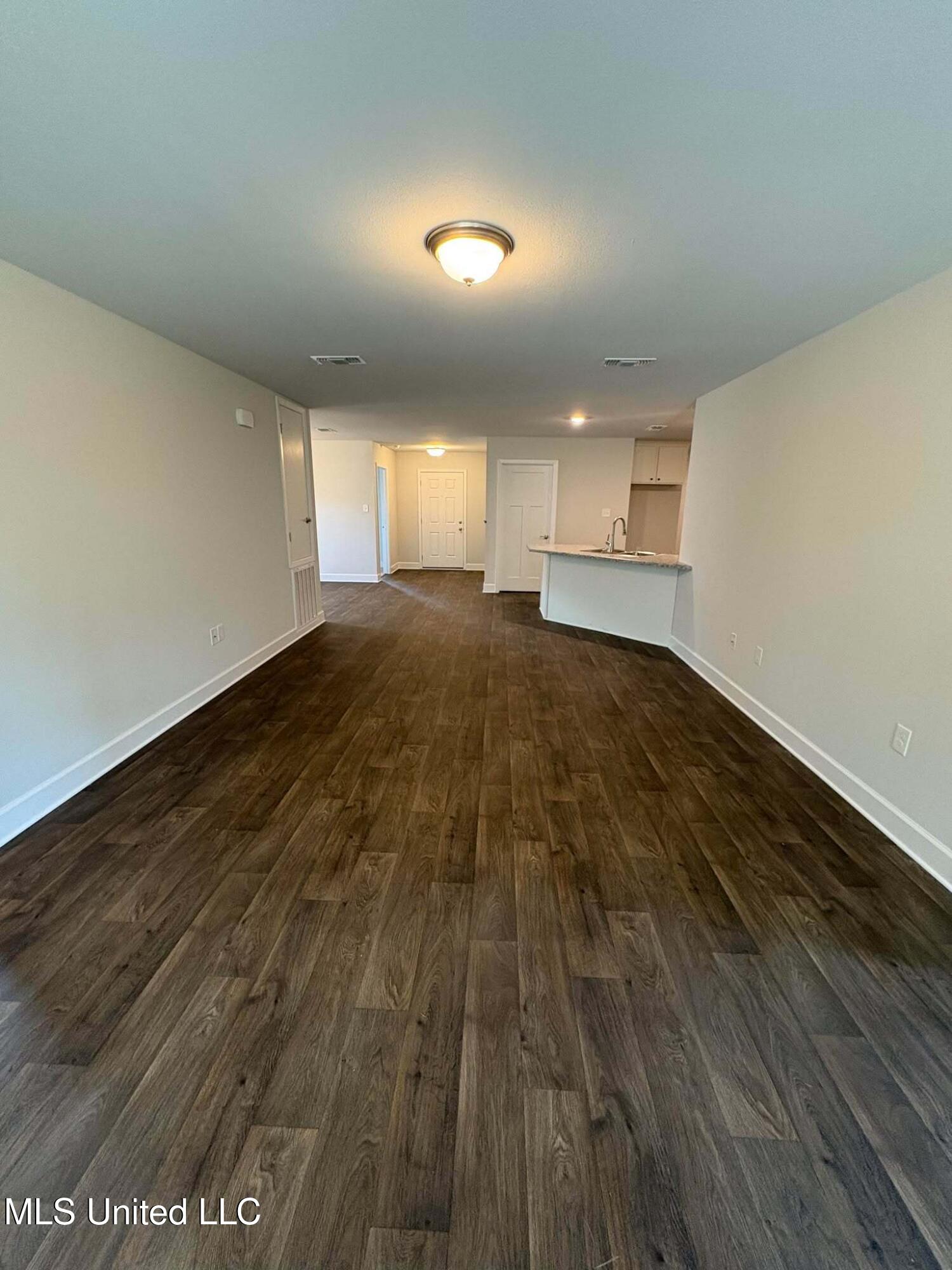 18091 Tiffany Renee Drive, Gulfport, Mississippi image 3